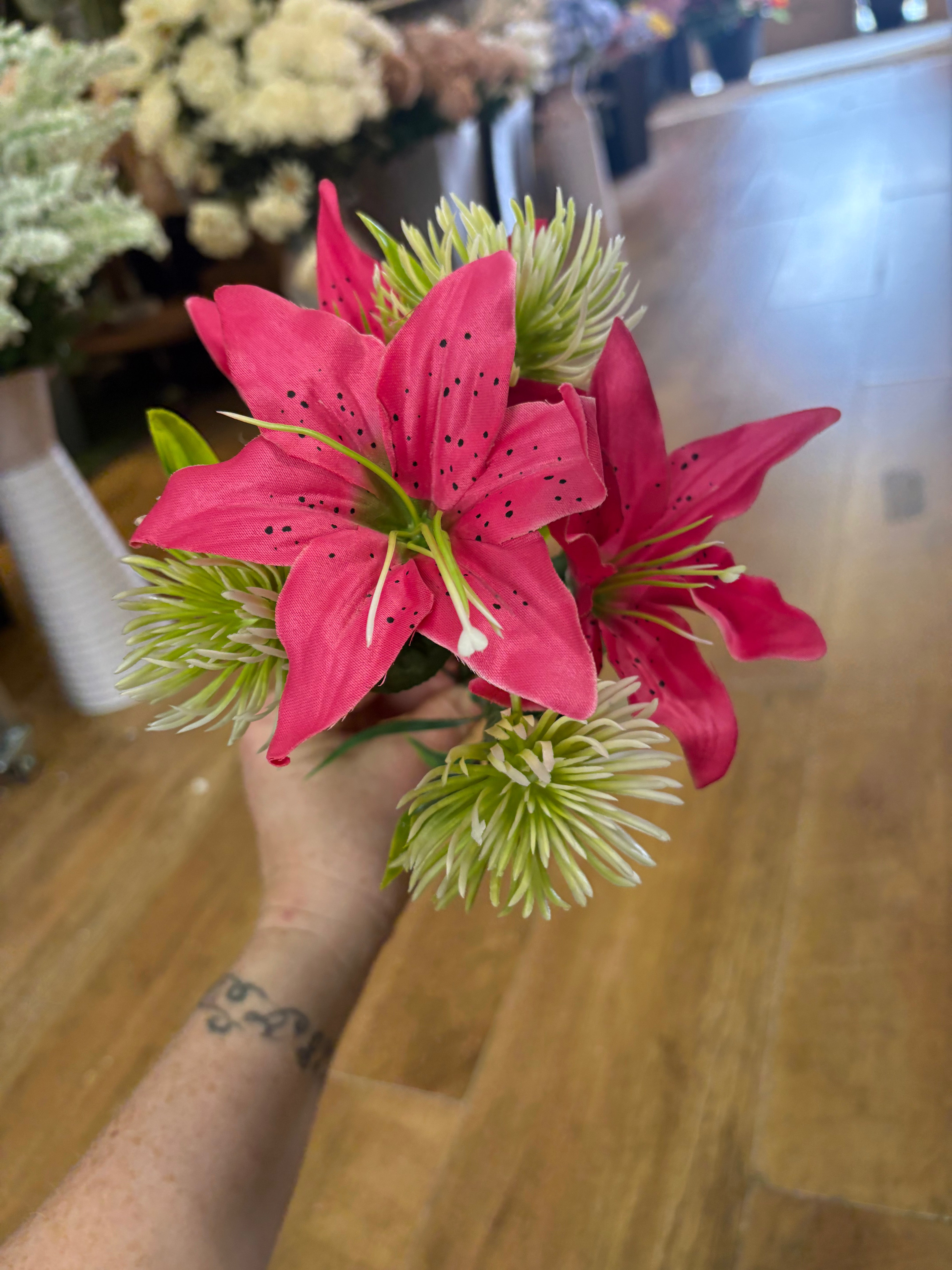 Tiger lily and plastic allium bunch - 6 colours available