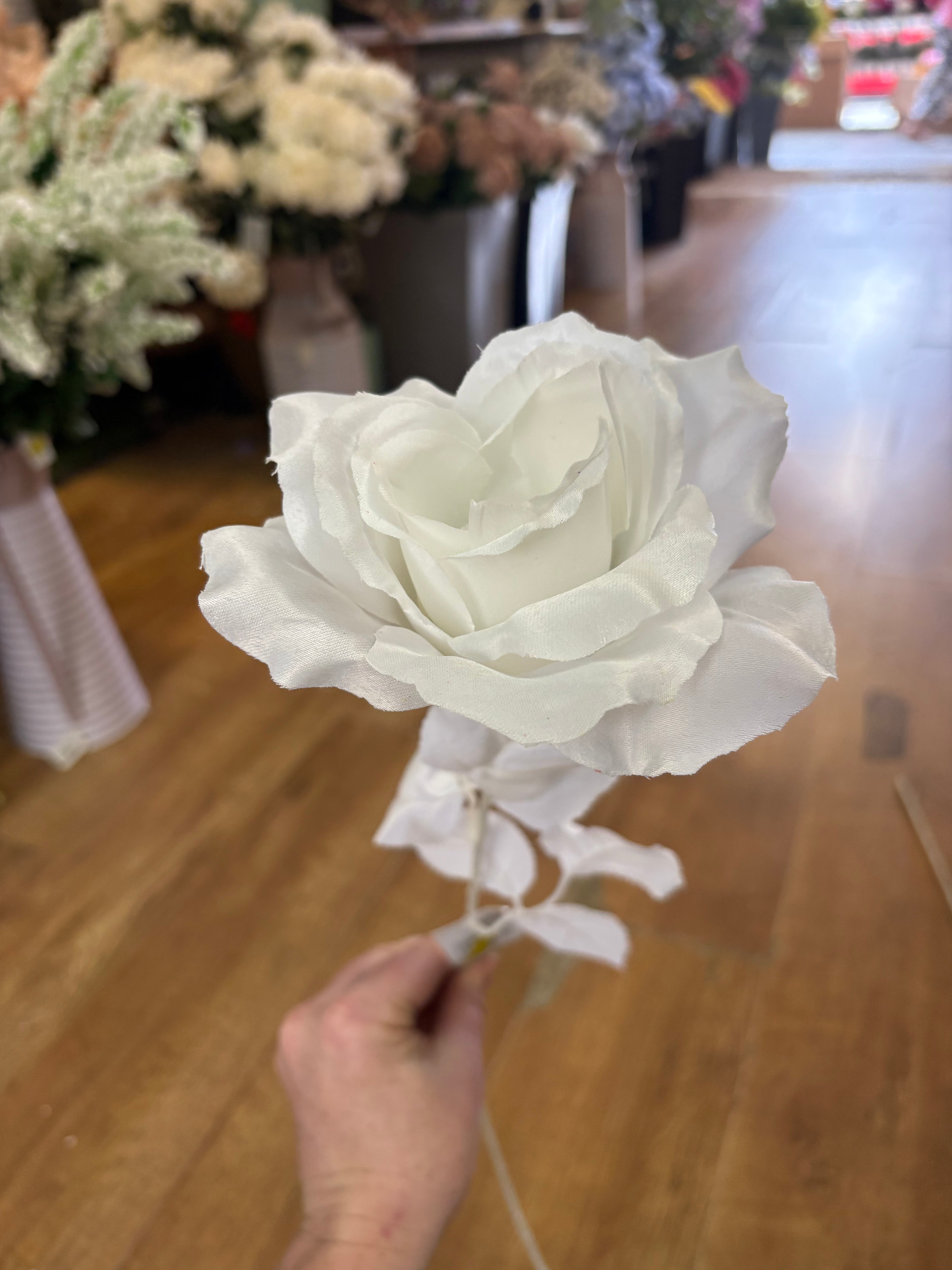 Long stem white rose - 2 styles available