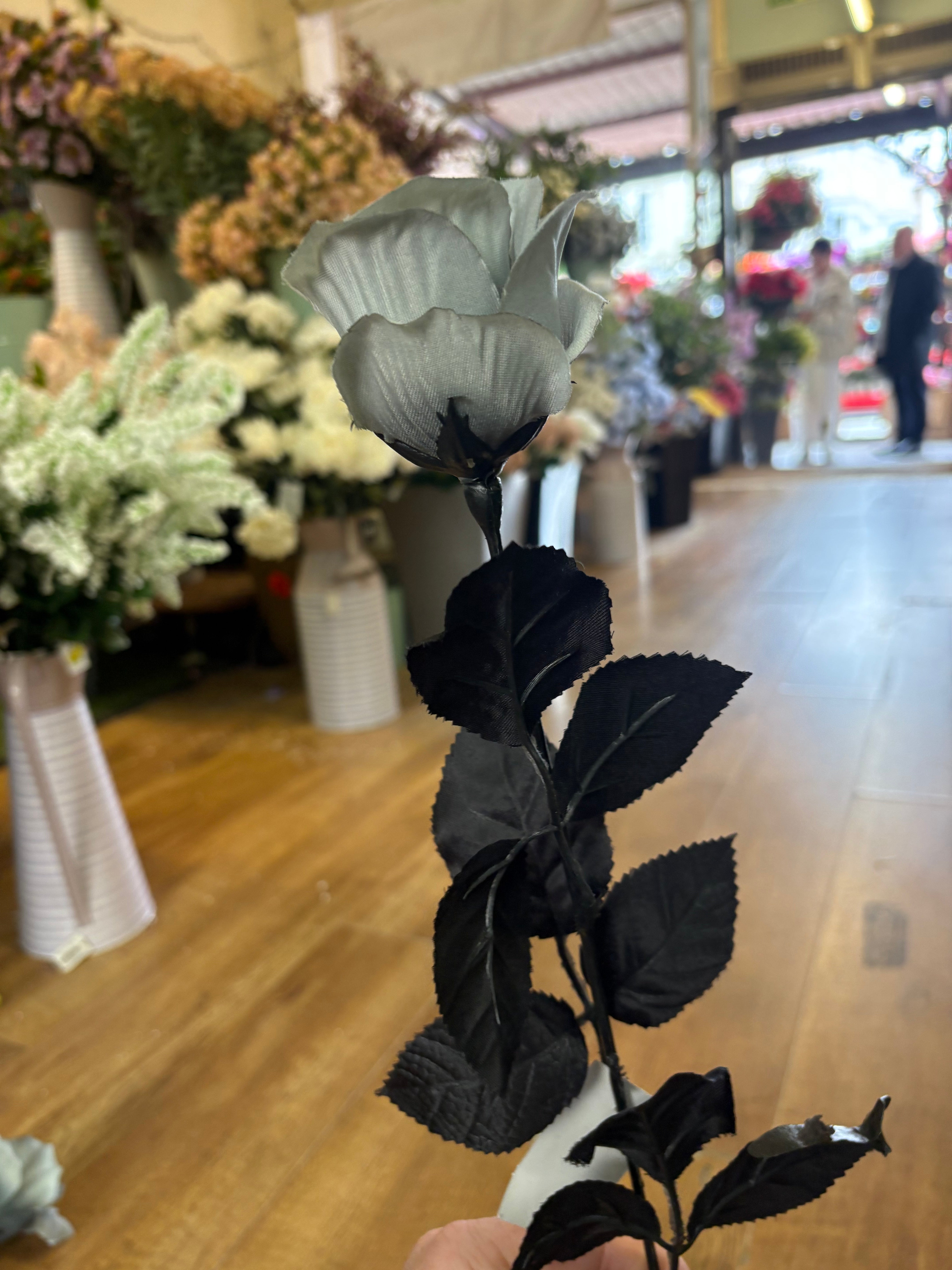 Long stem grey rose - 2 styles available