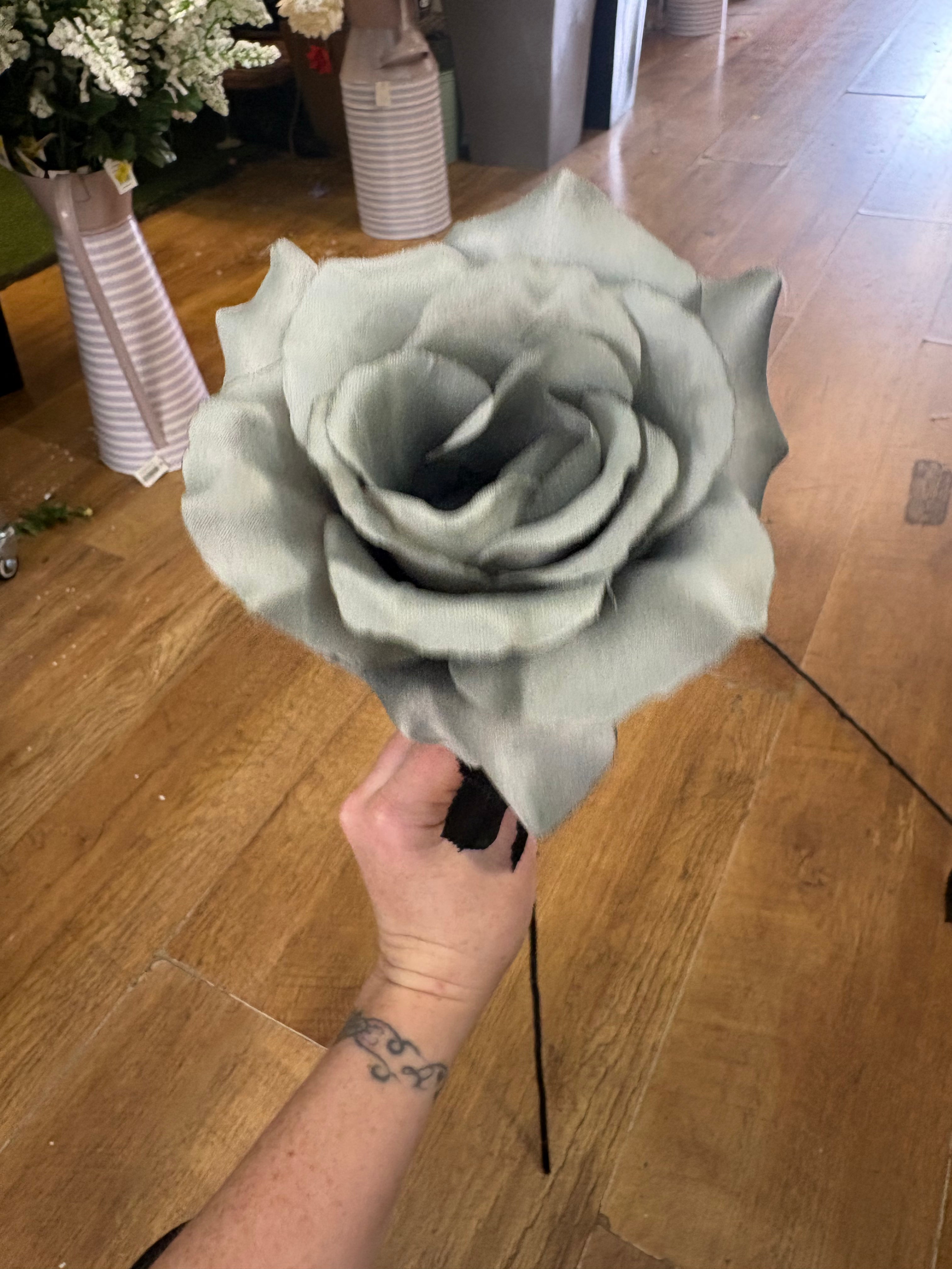 Long stem grey rose - 2 styles available