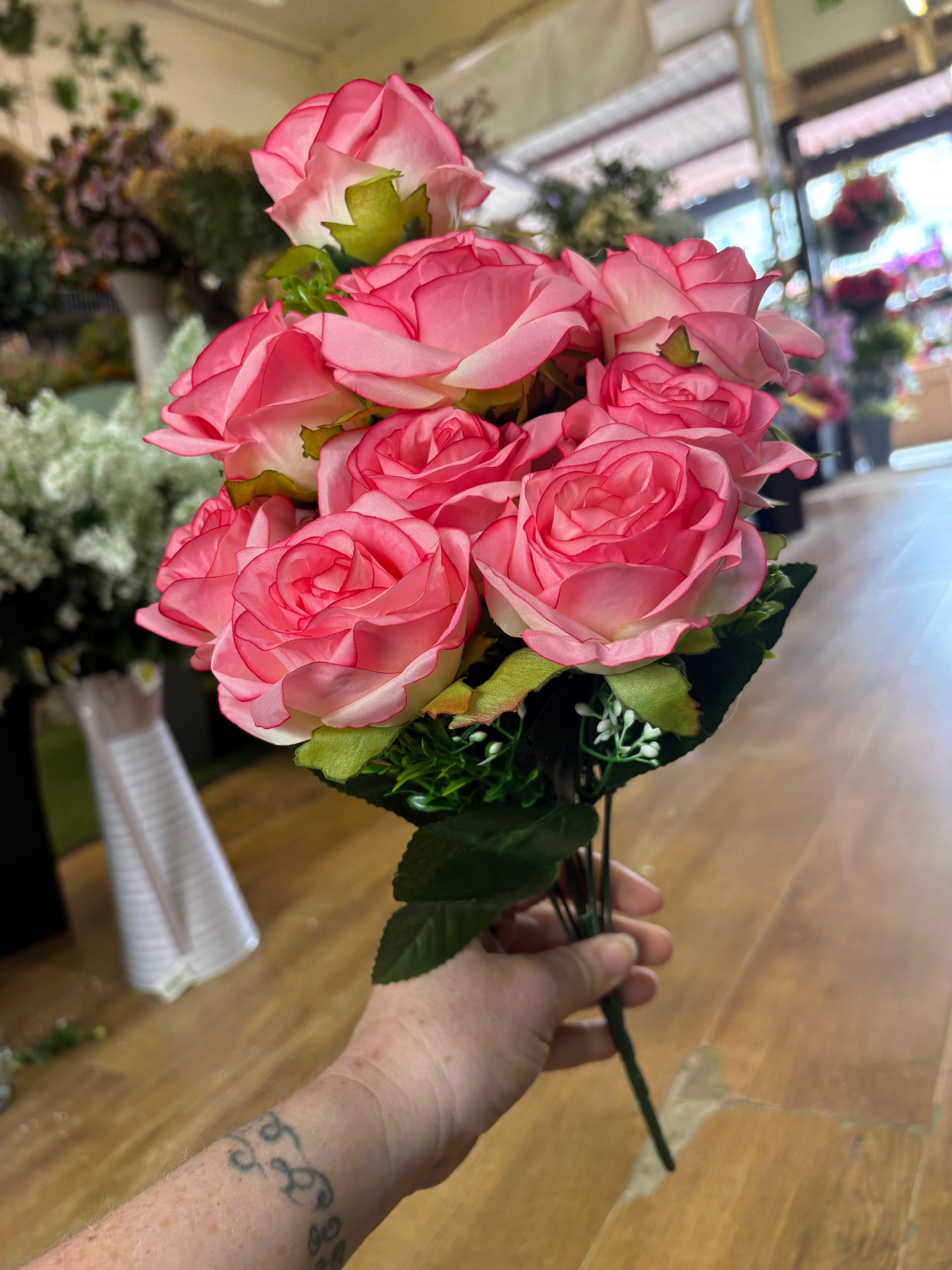 Pink 12 head rose bouquet