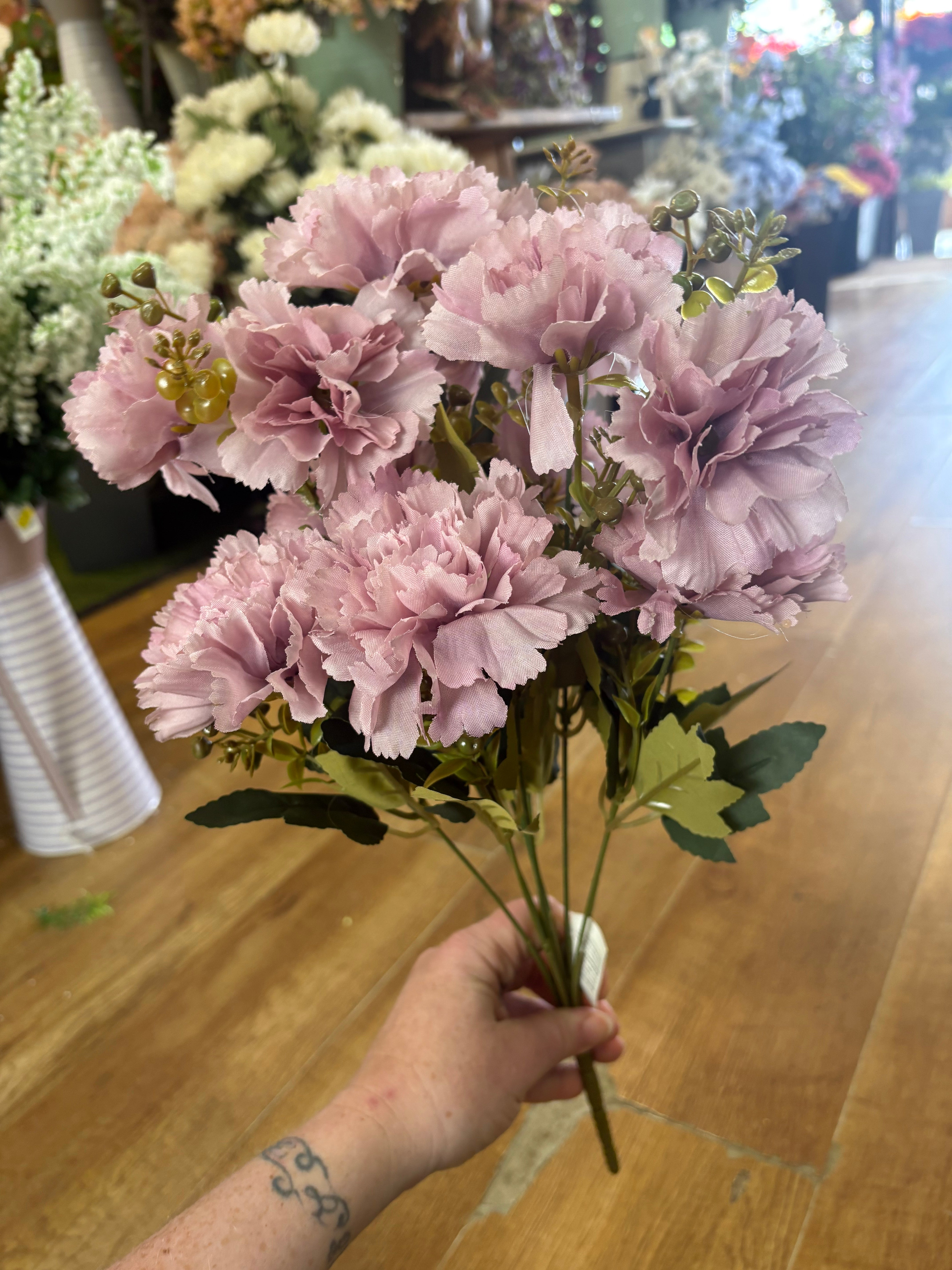 Large autumnal carnation bush - 4 colours available
