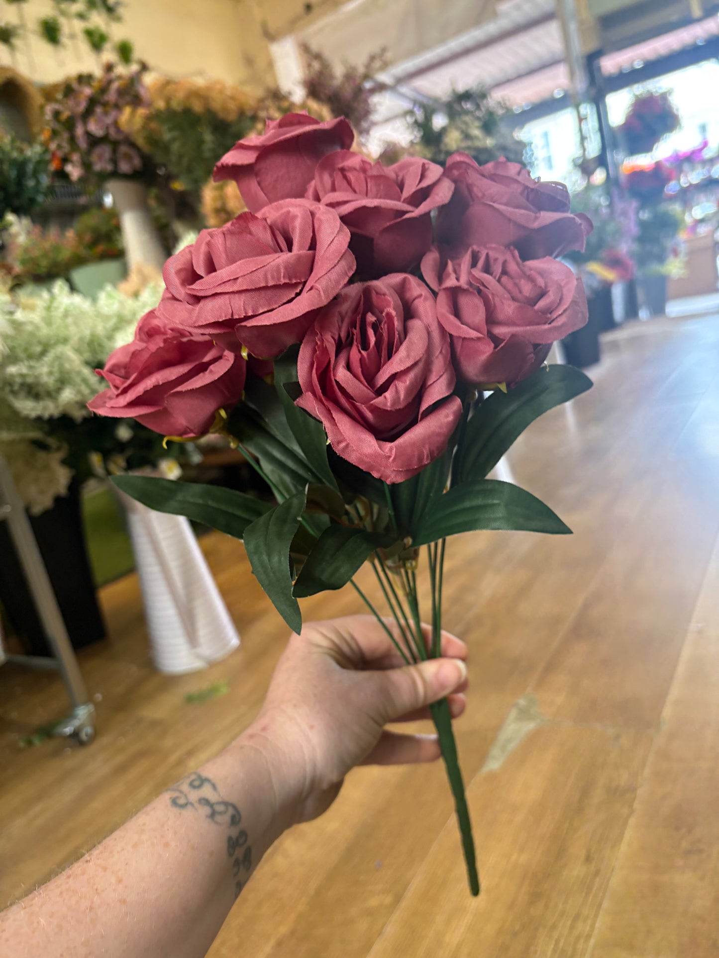 Large 10 headed autumnal cabbage rose bouquet - 4 colours available