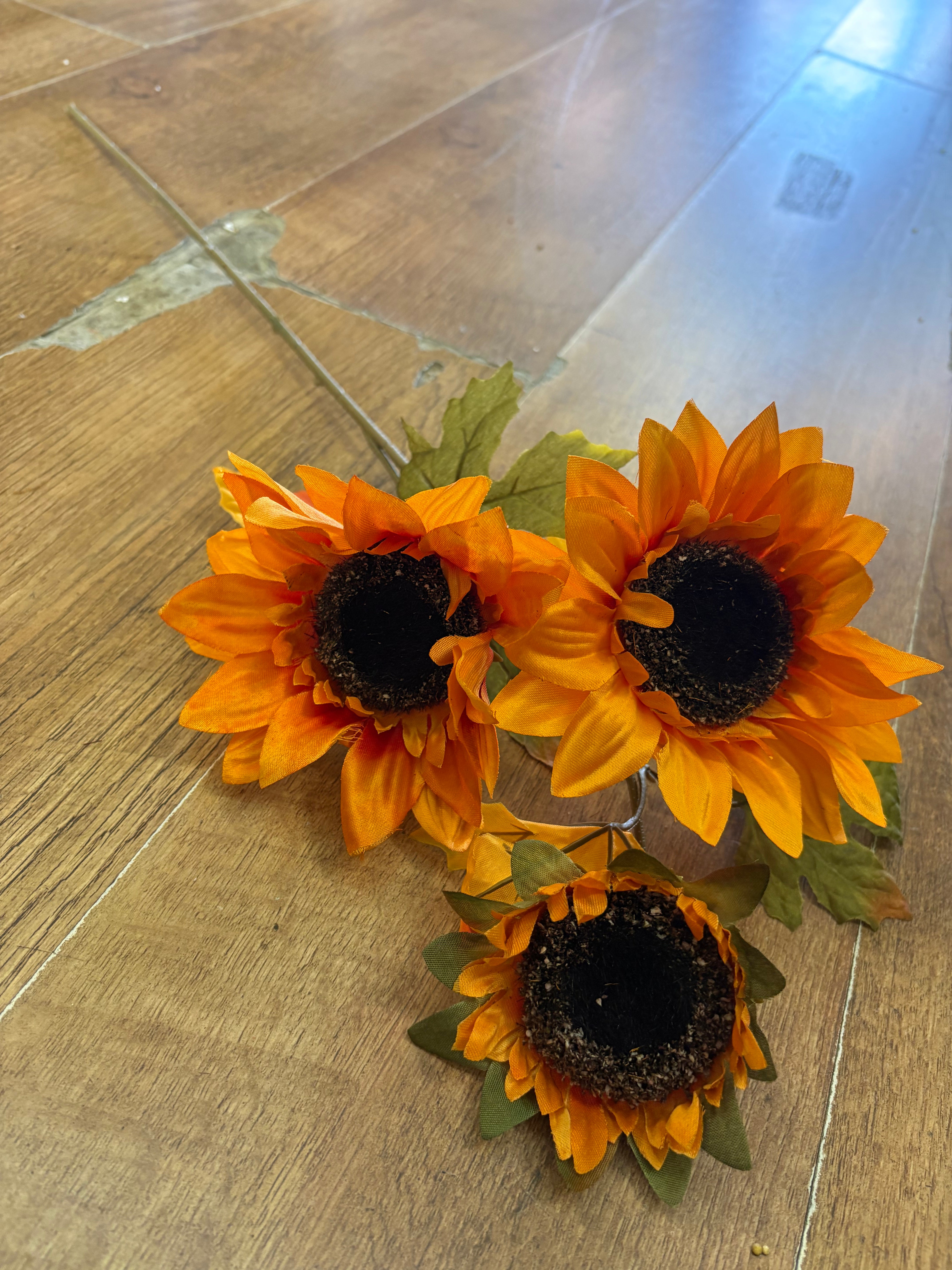 Long stem 3 headed autumnal sunflower spray - 4 colours available