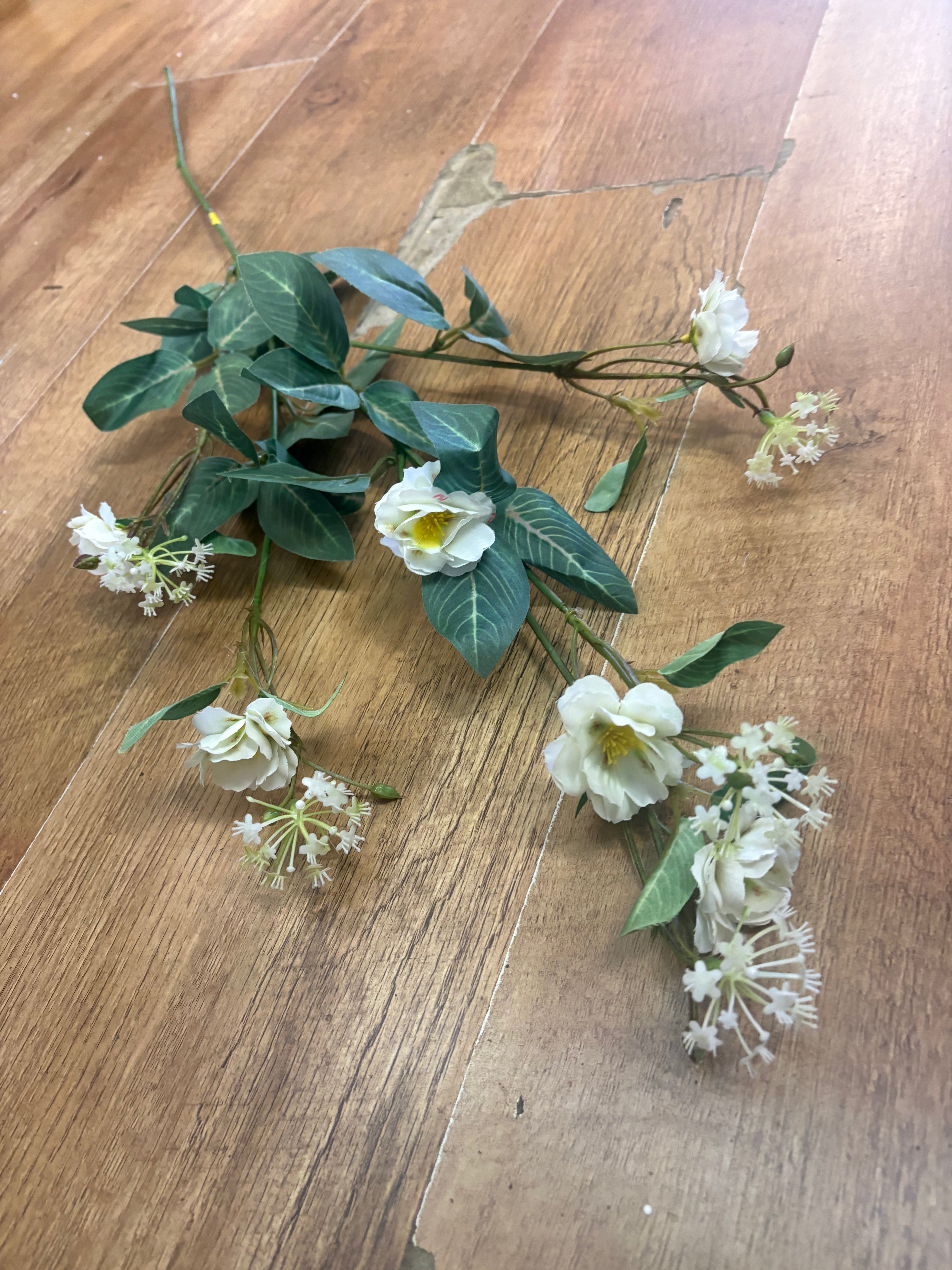 85cm tall white Marina spray