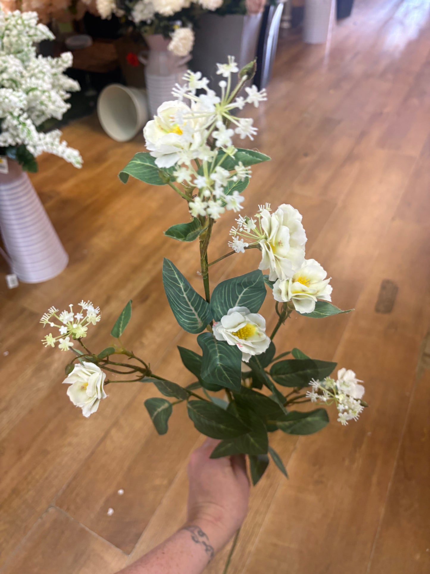 85cm tall white Marina spray