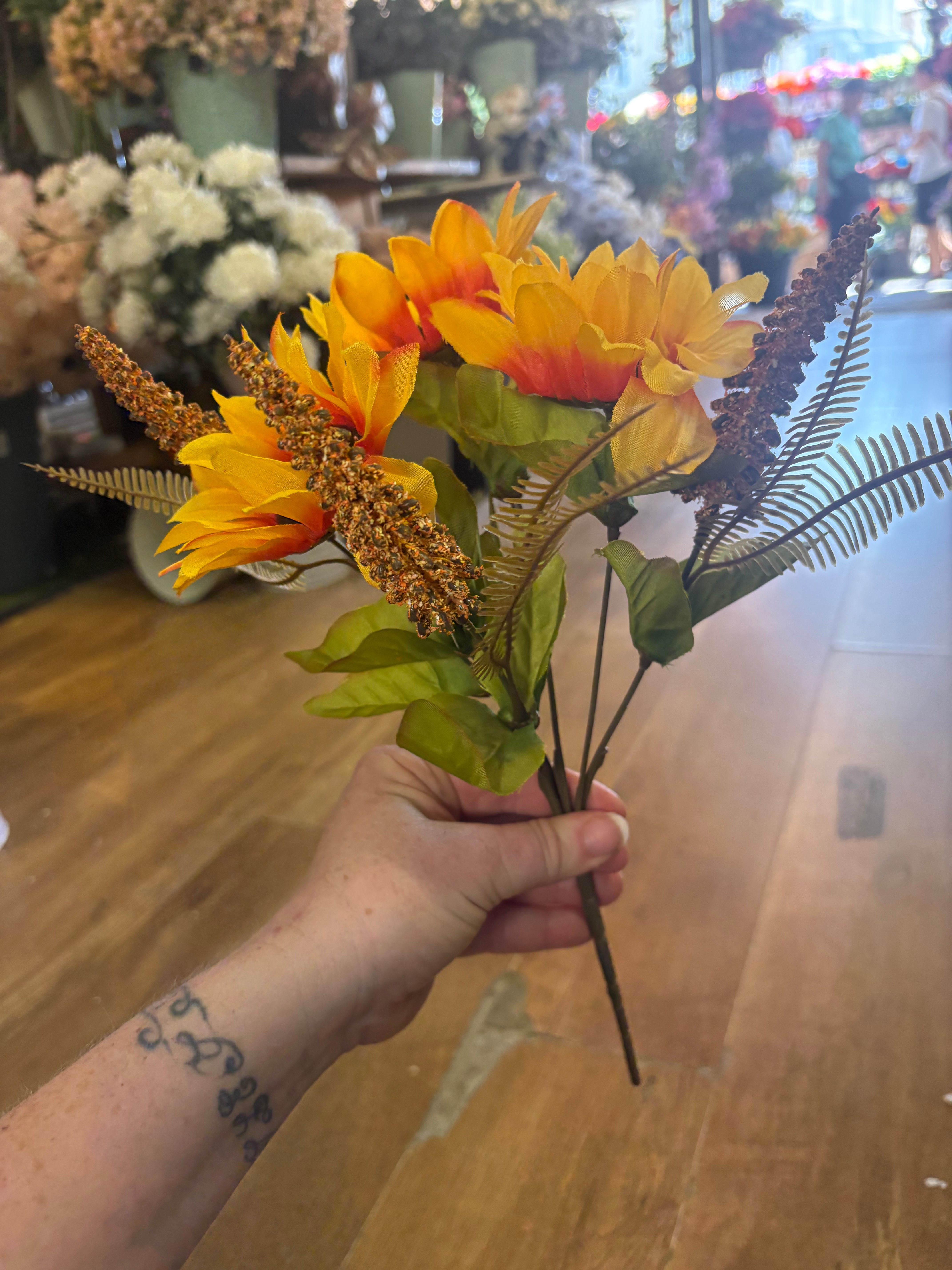 Foxtail and sunflower bush- 3 colours available