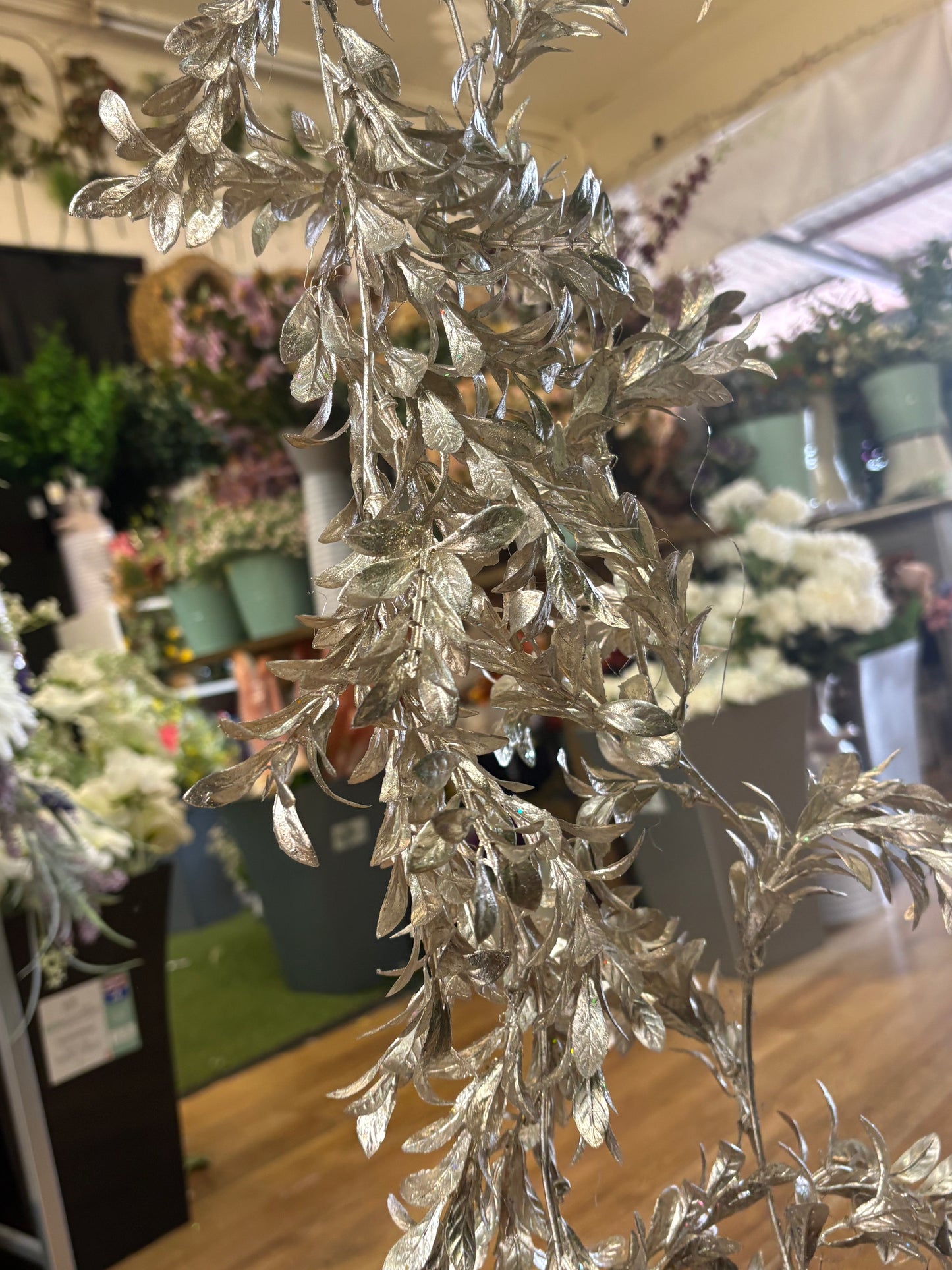 180cm metallic champagne boxwood garland