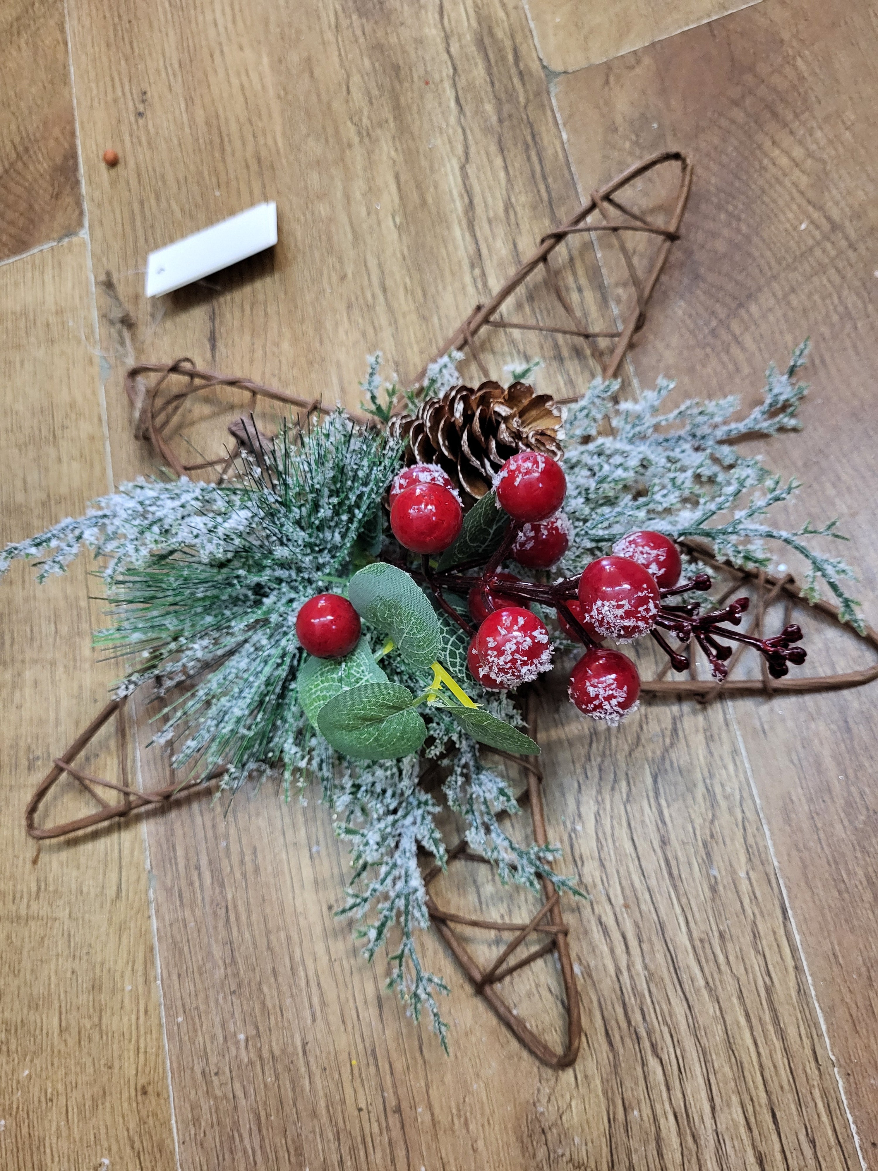 30cm snowy cones, berries and foliage star decoration image 1