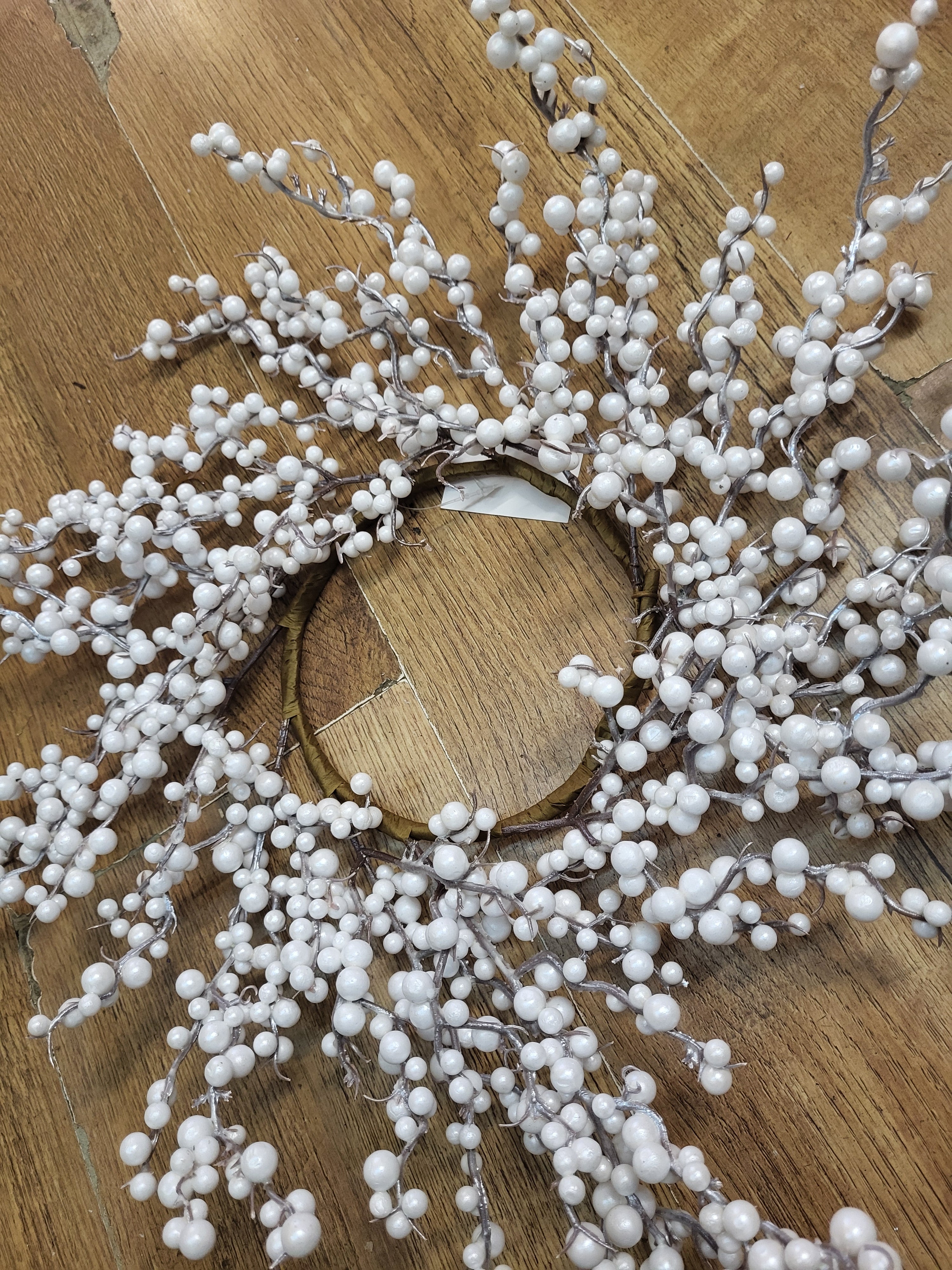 Pearly white berries small wreath  (or candle ring) image 0