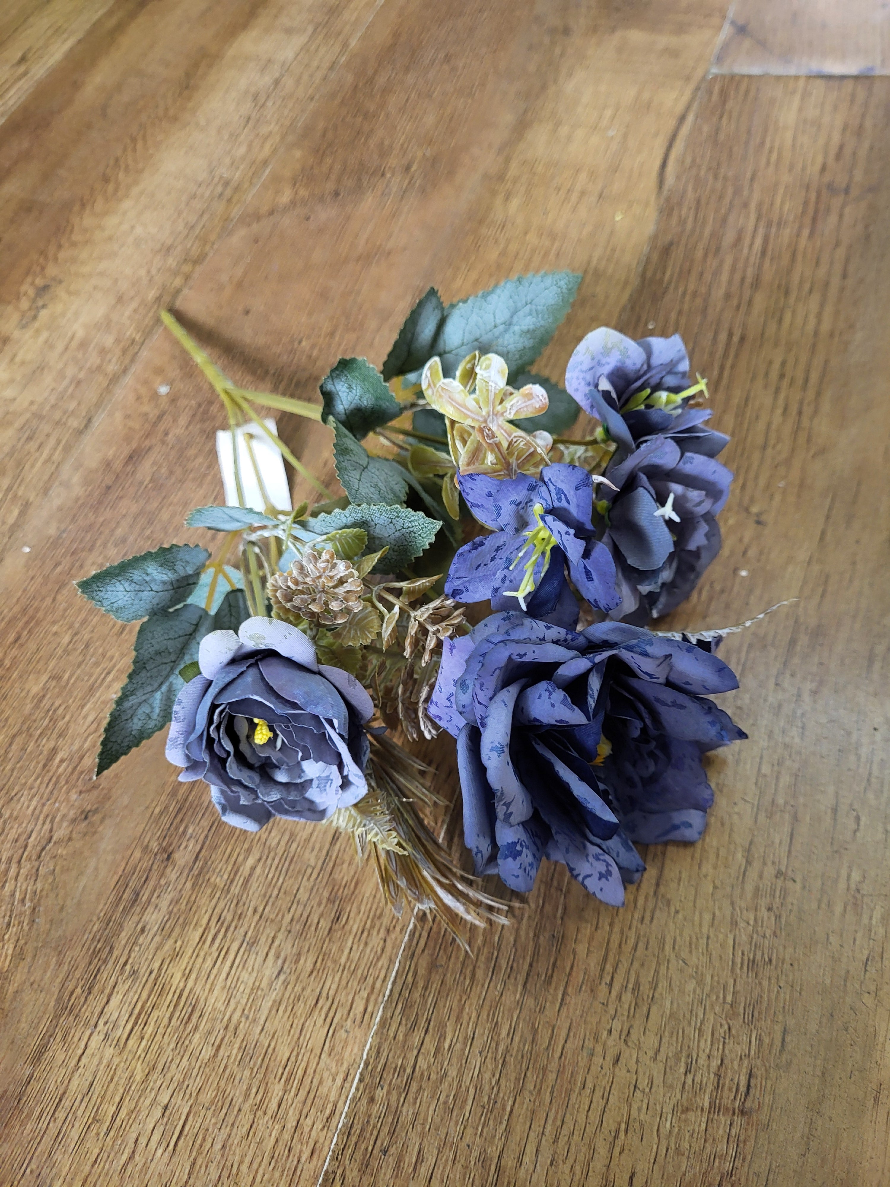 Small dusky blue Lucia bunch image 1