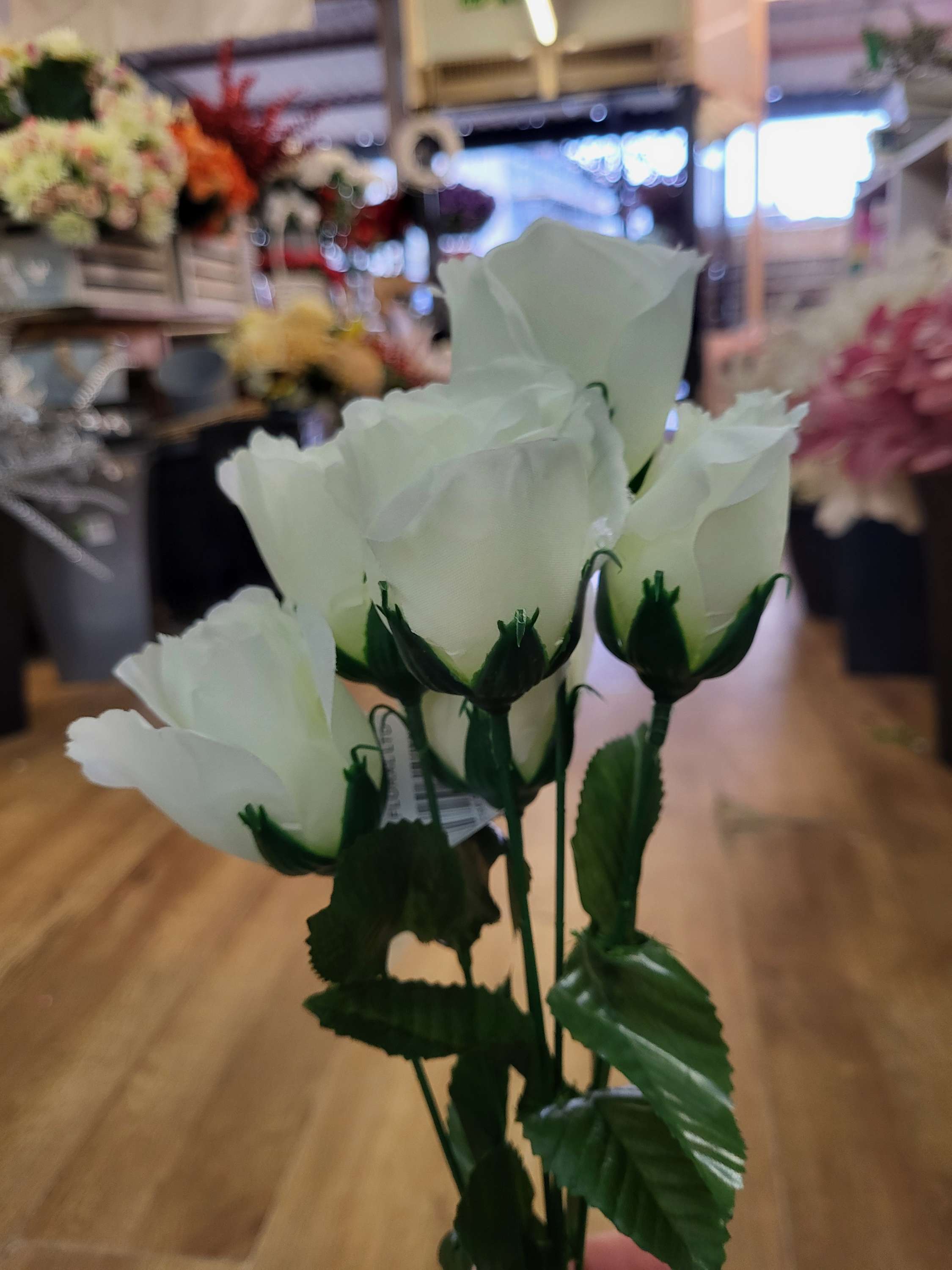 Ivory flowers  - 4 styles available image 7