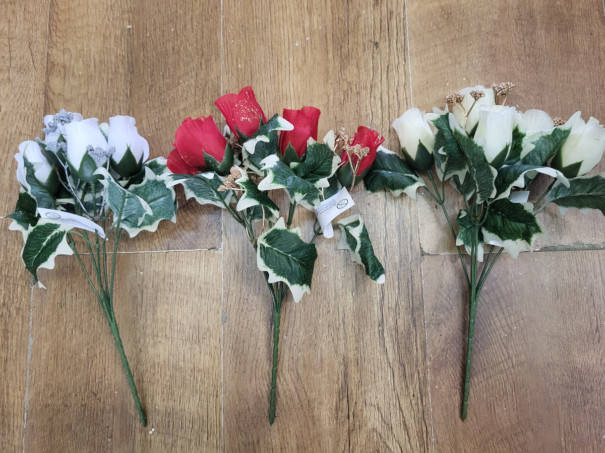 Closed rose and holly leaves bunch - 3 colours available image 8