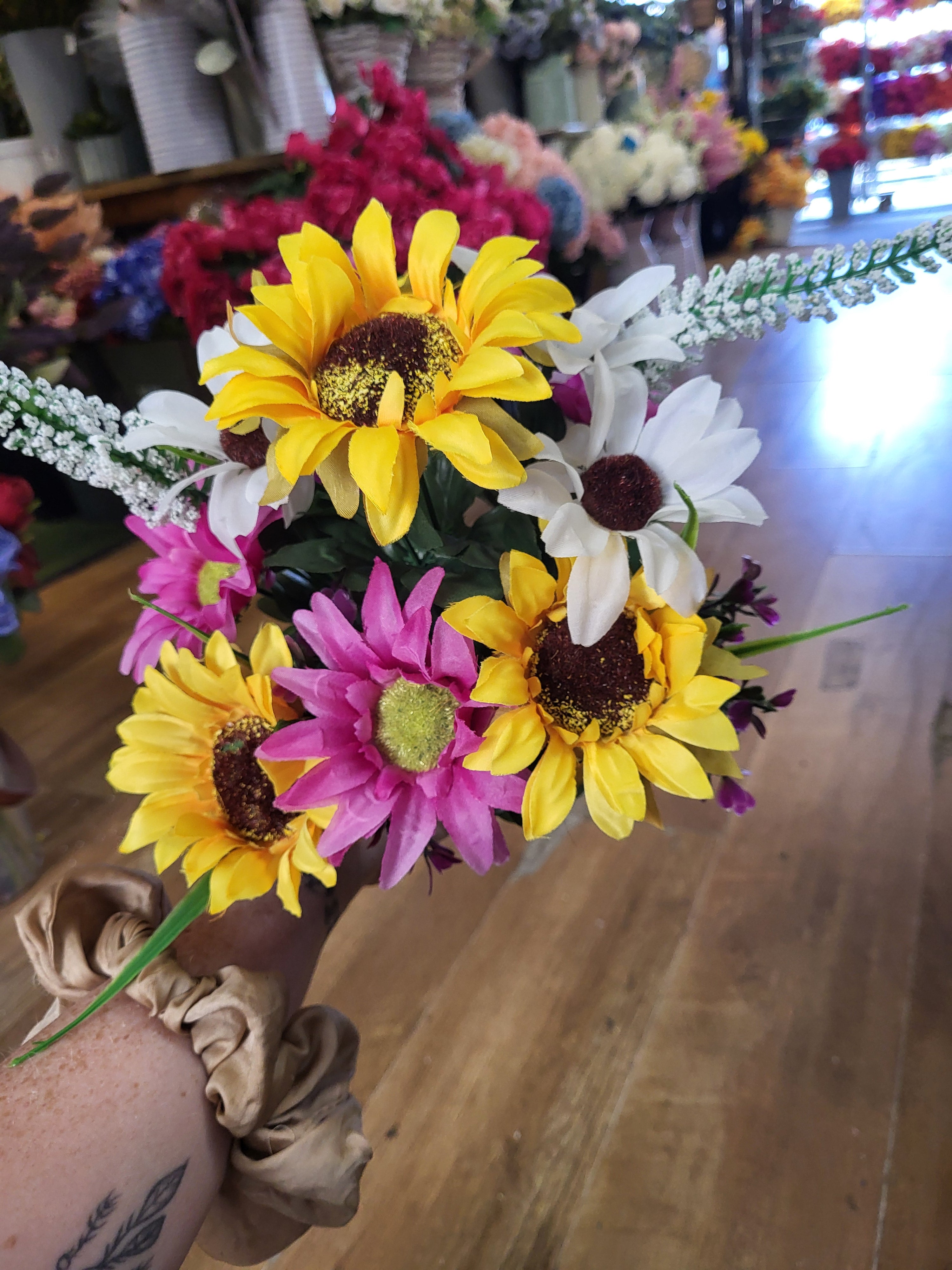 Sunflower mixed bouquet  - 2 colours available image 3