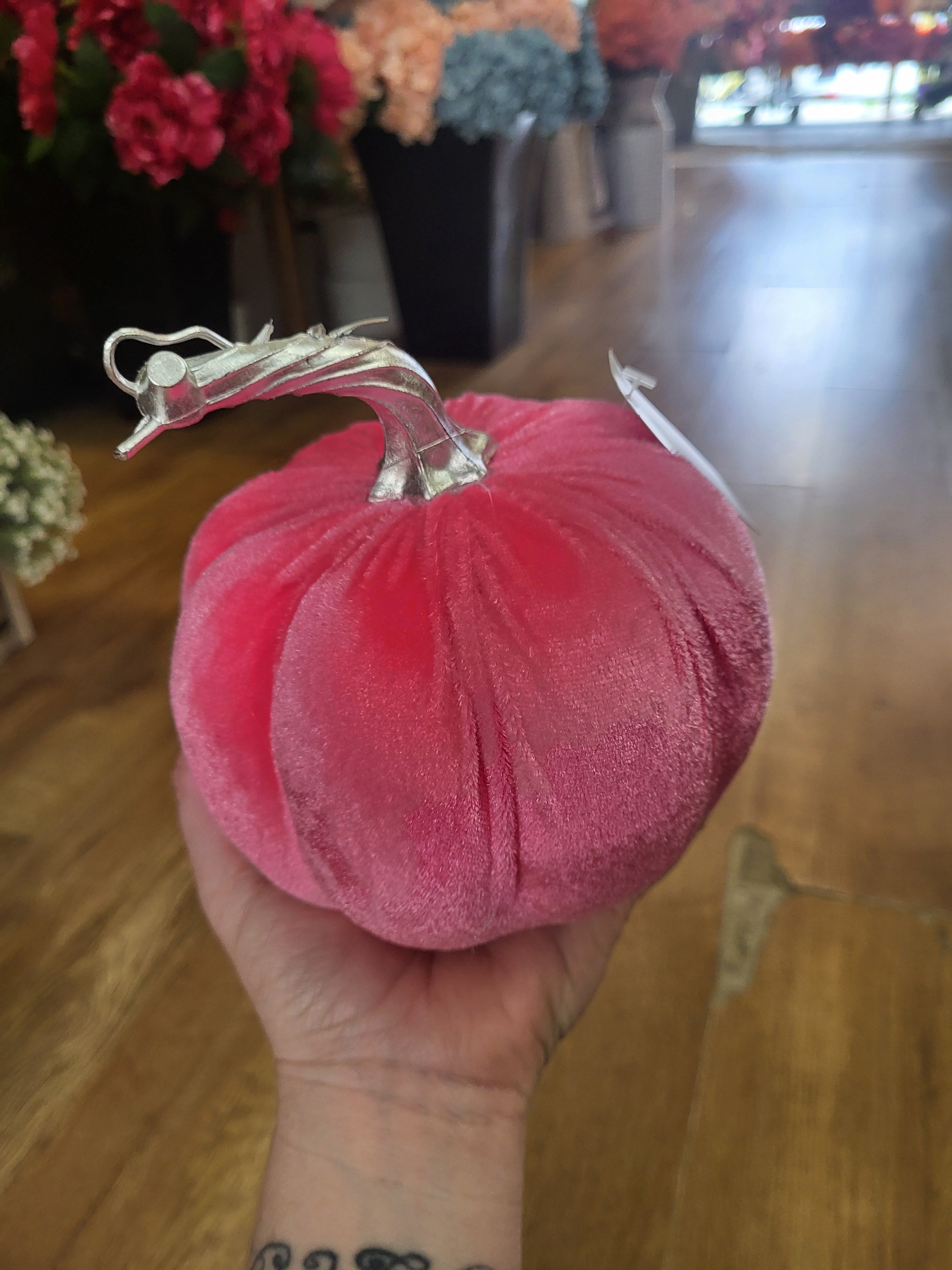 Medium 15cm pink velvet pumpkin image 2