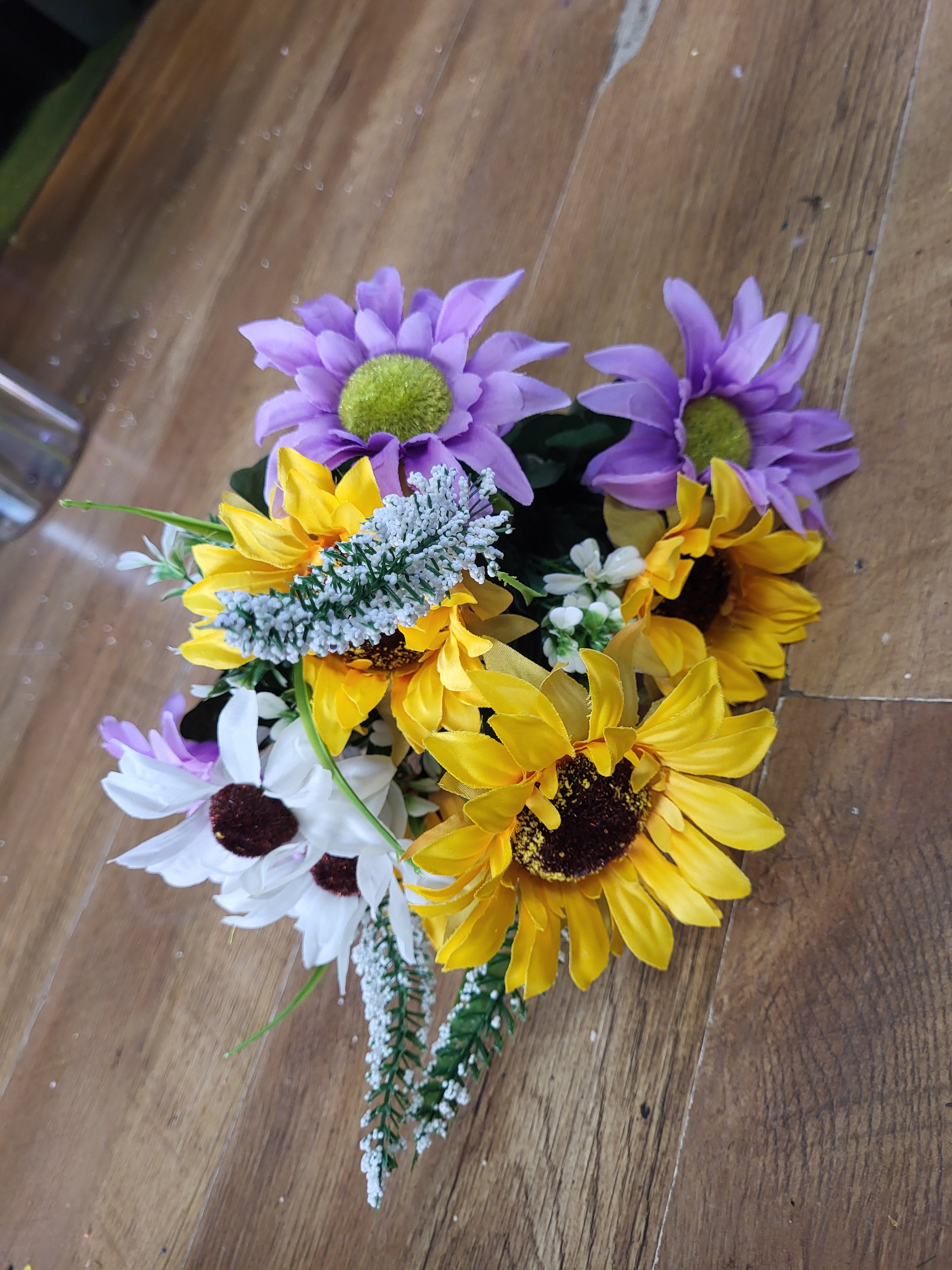 Sunflower mixed bouquet  - 2 colours available image 7