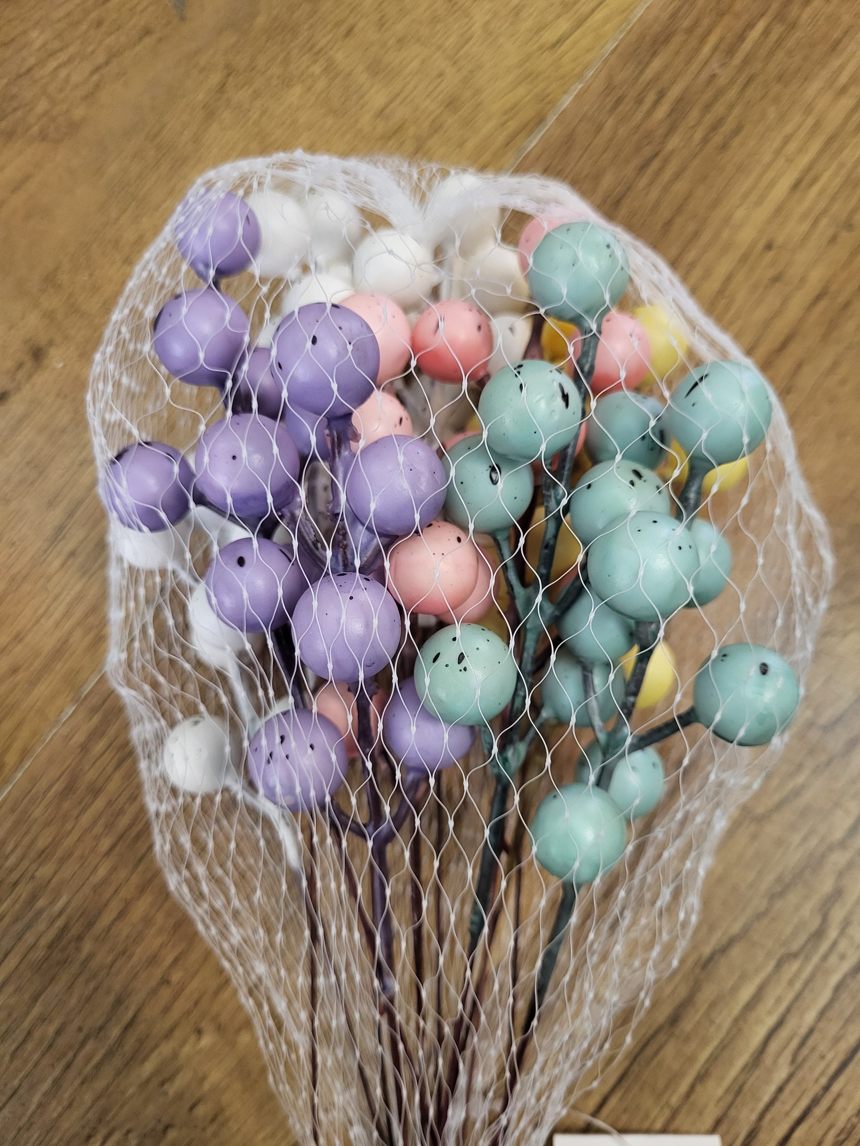 Pack of 12 mixed colour speckled Easter egg picks image 1