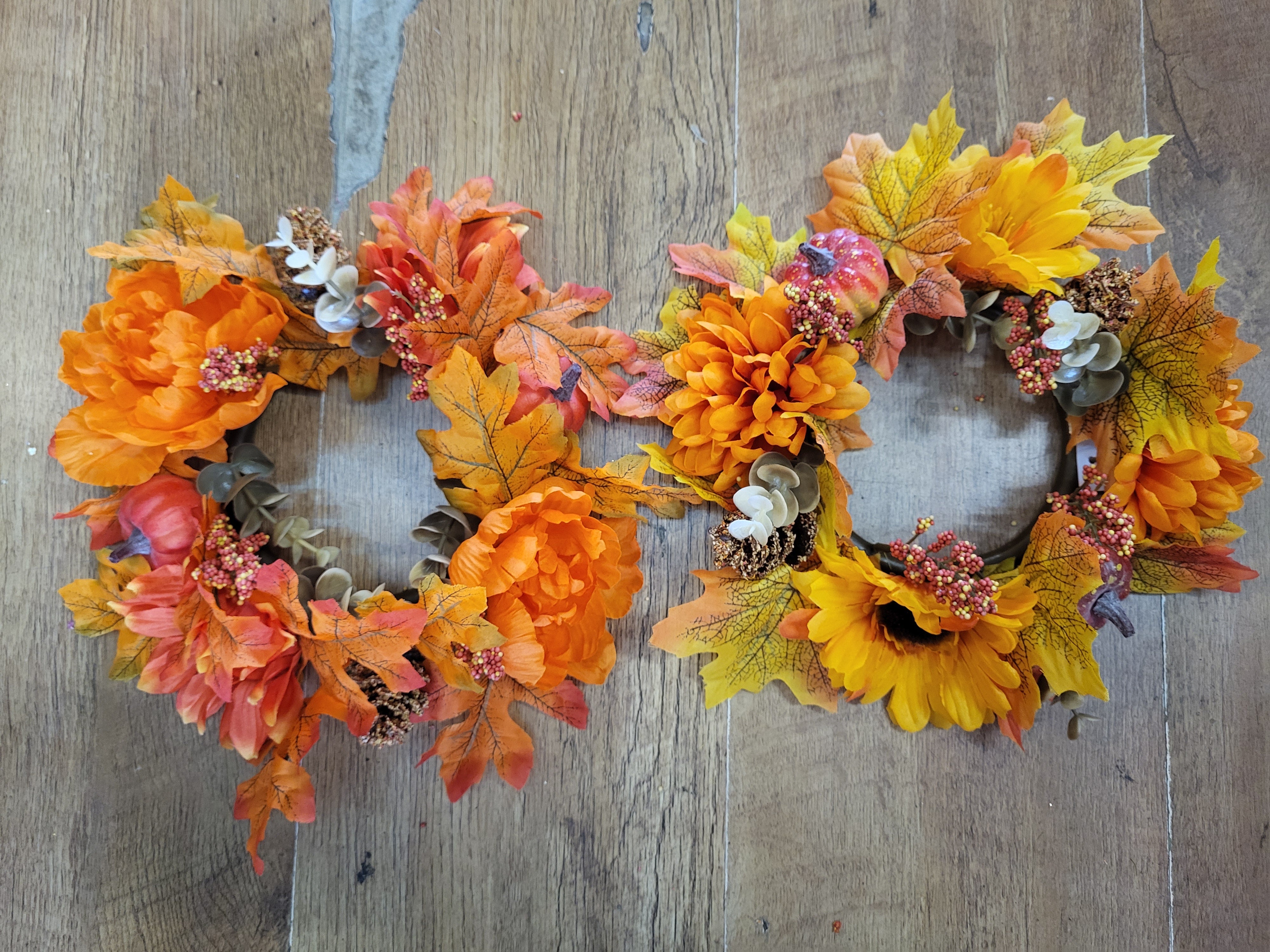 Autumn pumkin/flower/foliage mix candle ring - 2 colours/styles available image 0
