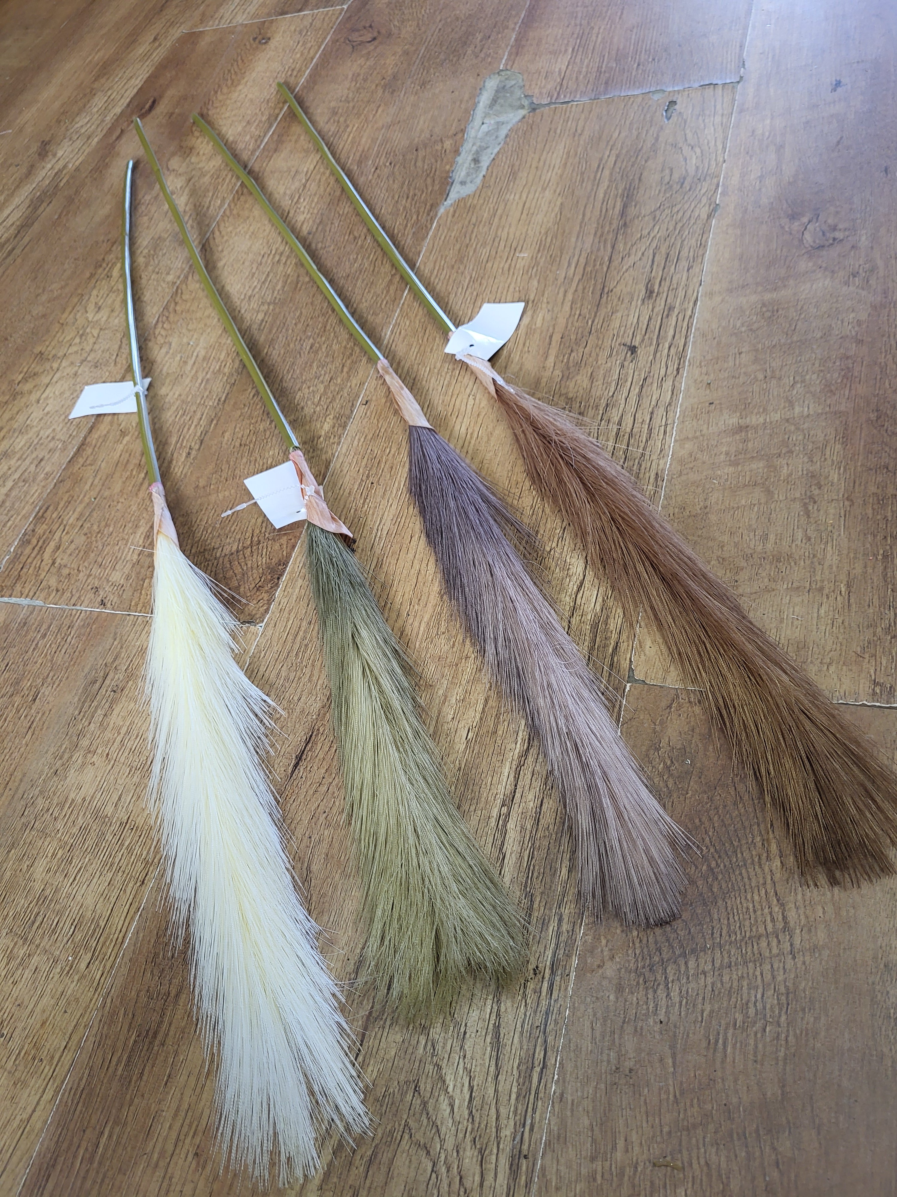 Autumnal artificial pampas - 4 colours available image 0