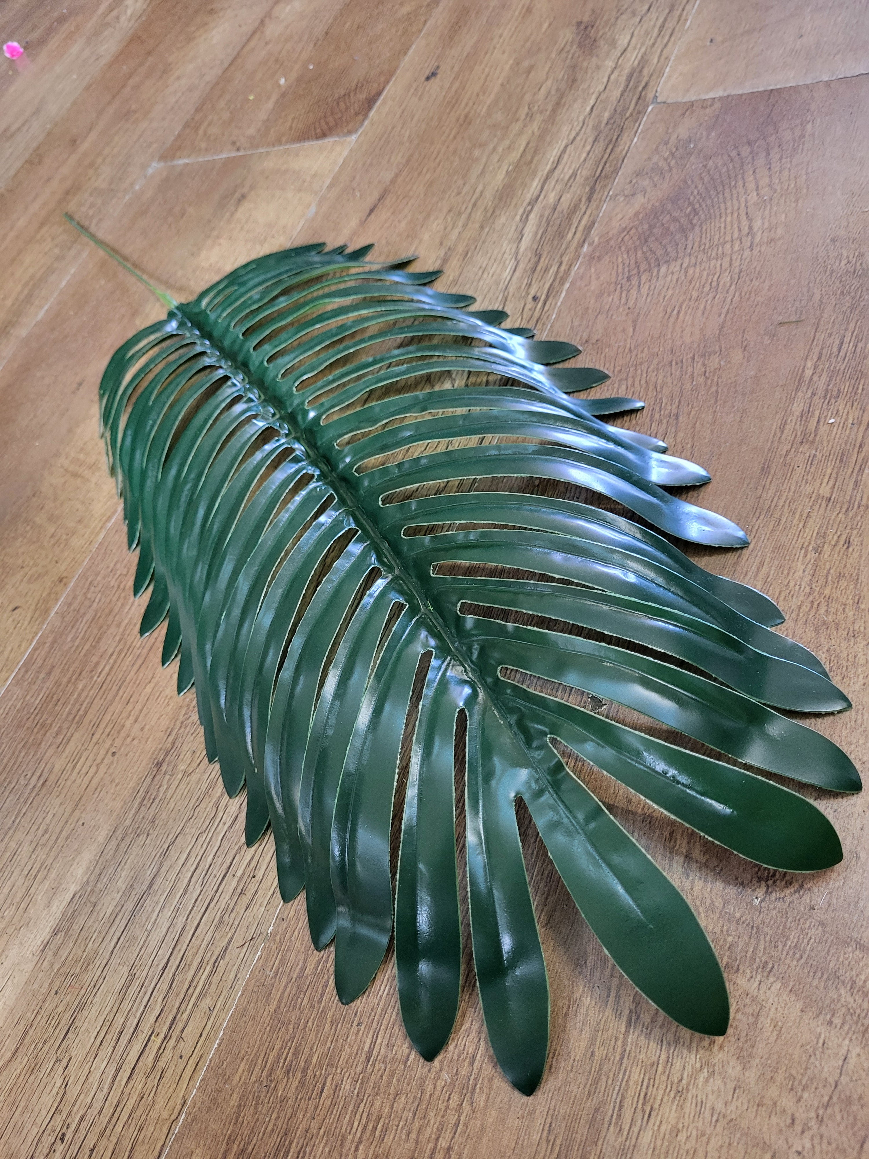 Large leather look single tropical palm leaf image 5