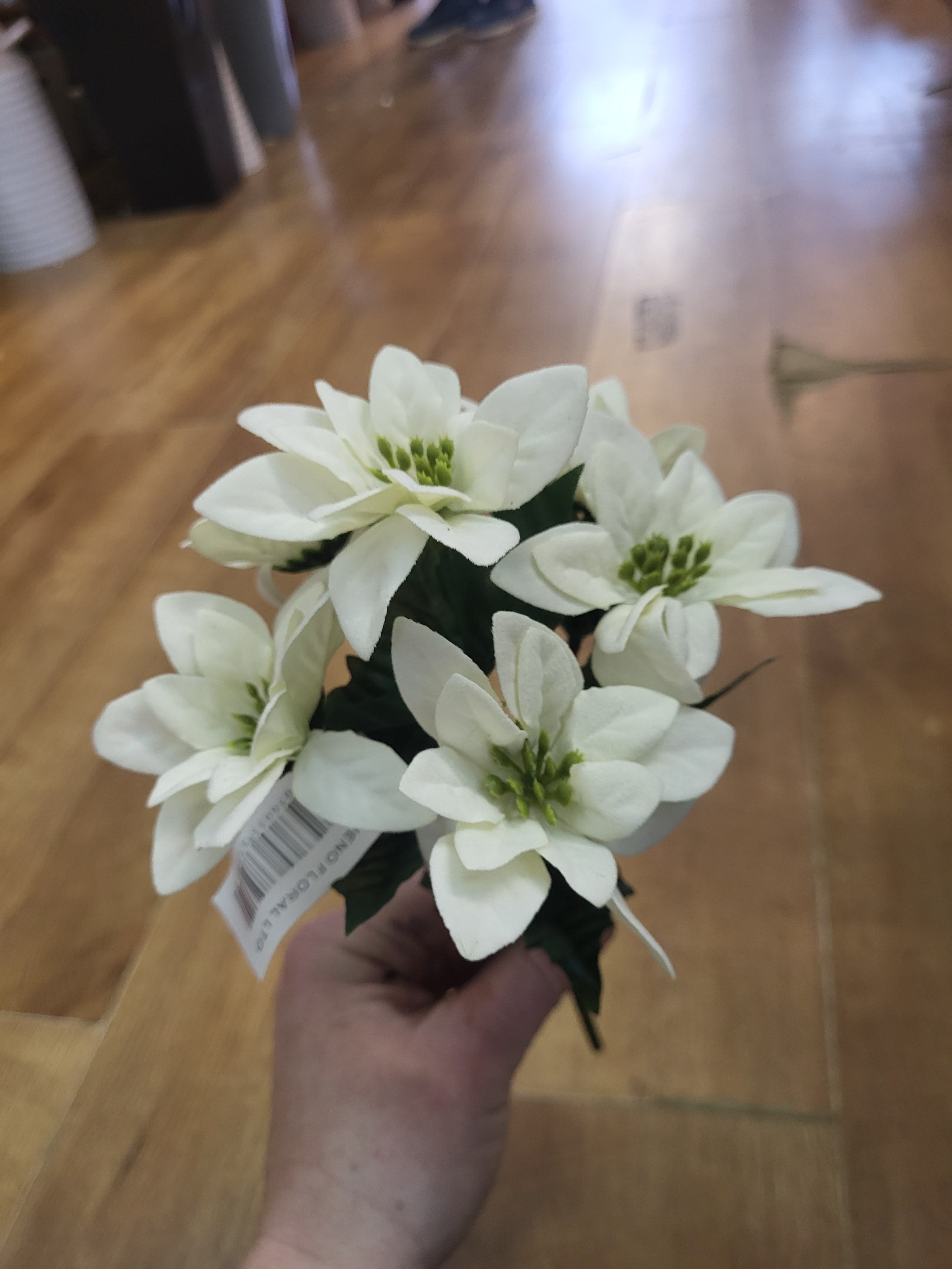 Cream velvet mini poinsettia bunch image 1