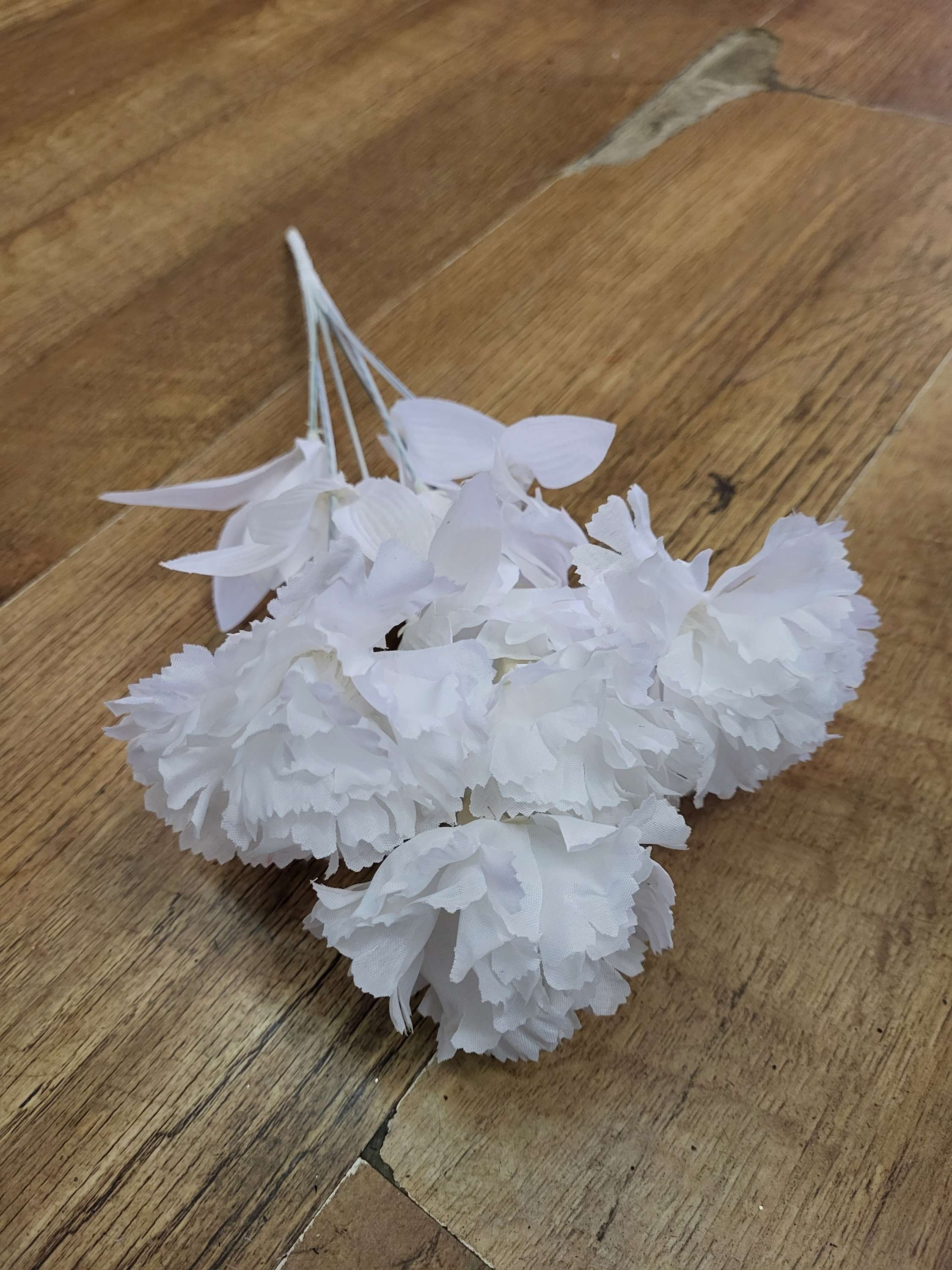 White flowers - 4 styles available image 3