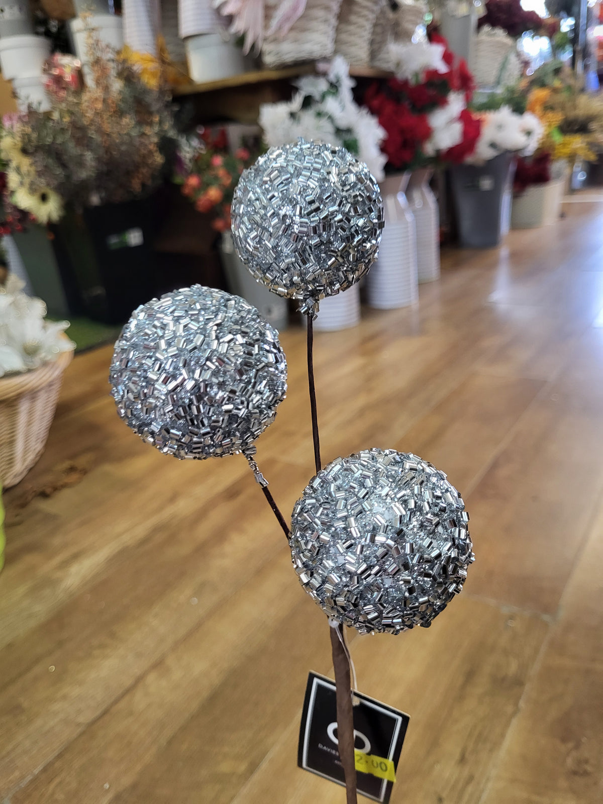 Medium length silver beaded triple bauble stem  image 0