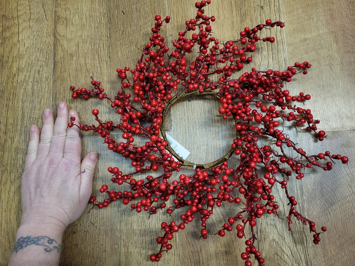 Glossy red berries small wreath  (or candle ring)  image 4