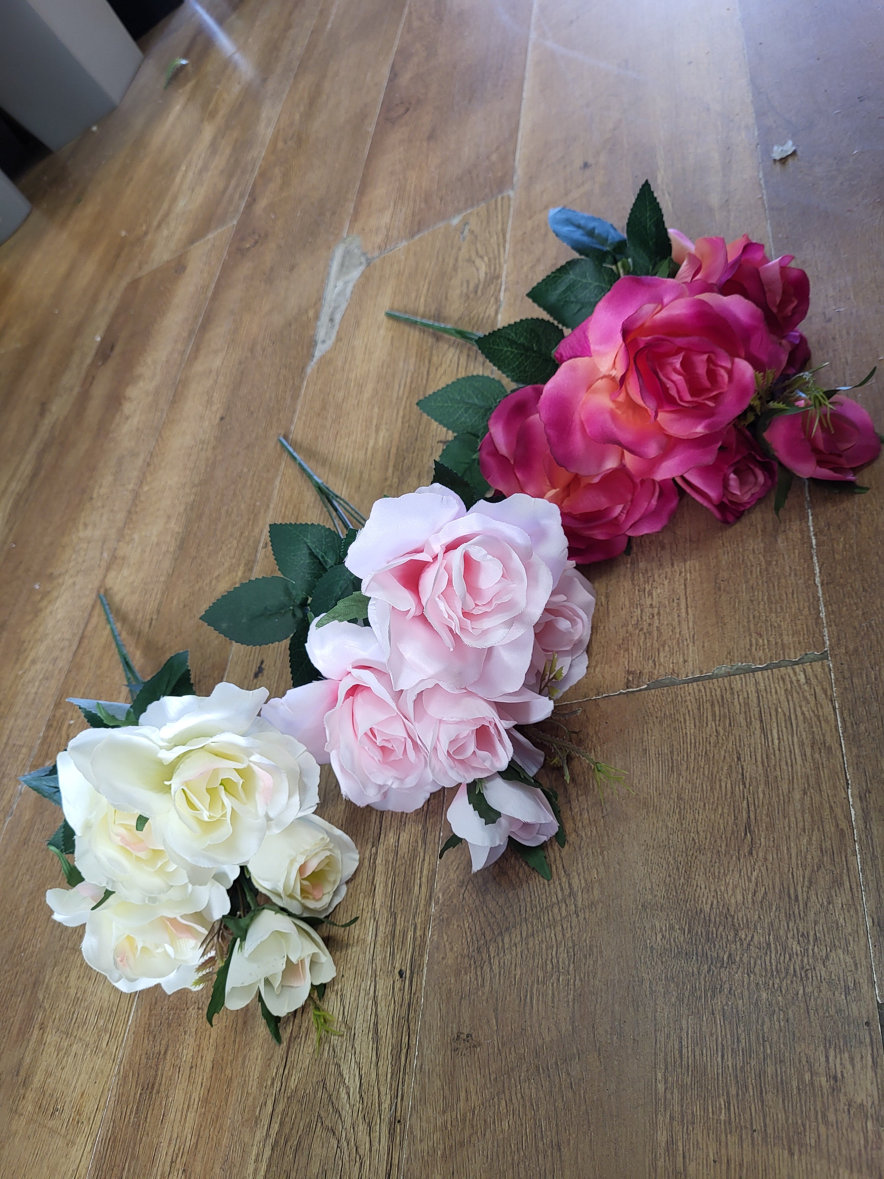 Wild rose bunch - 3 colours available image 8