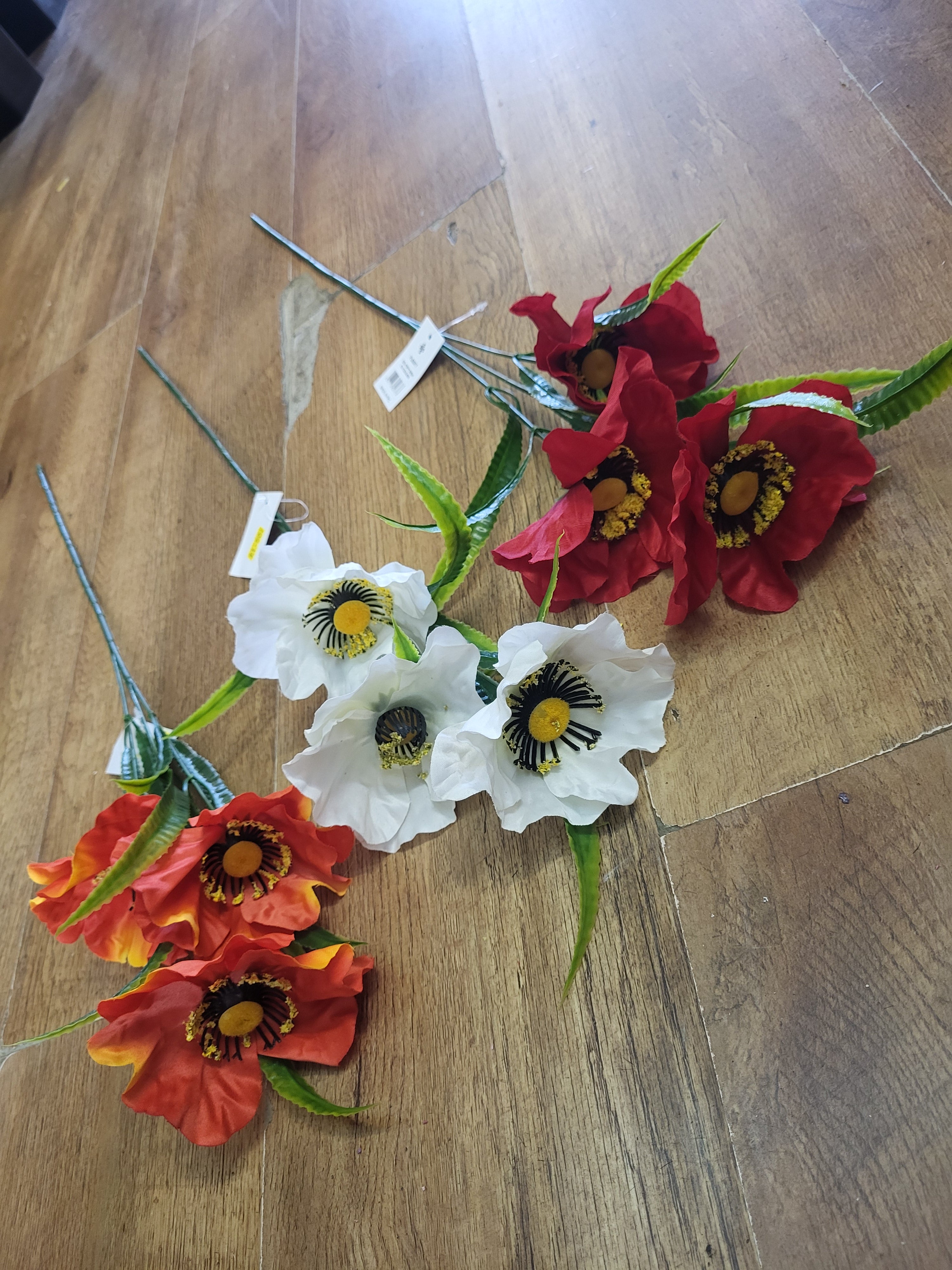 Long stem Poppy spray  - 3 colours available image 0