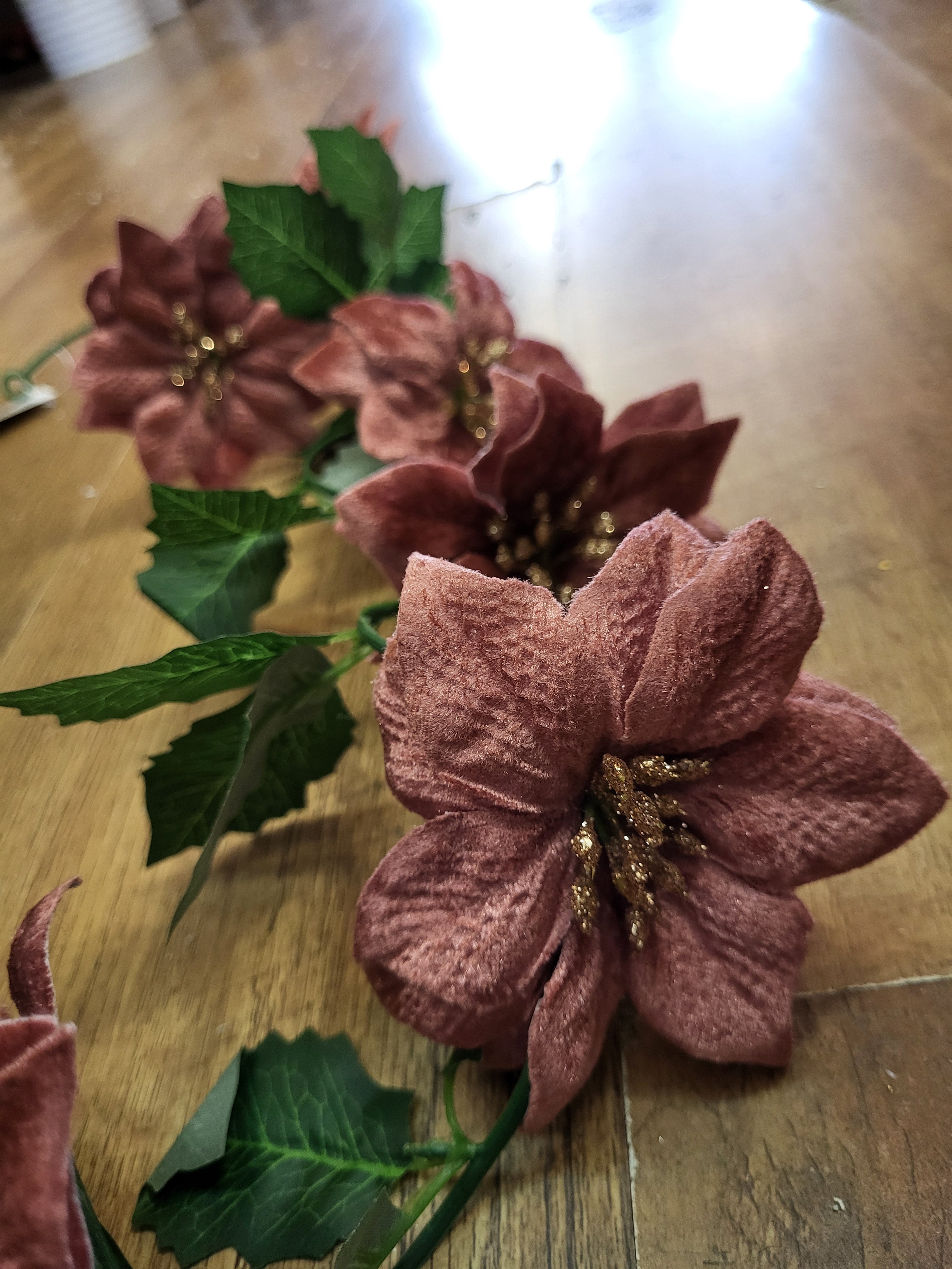 Pink velvet poinsettia garland  image 4