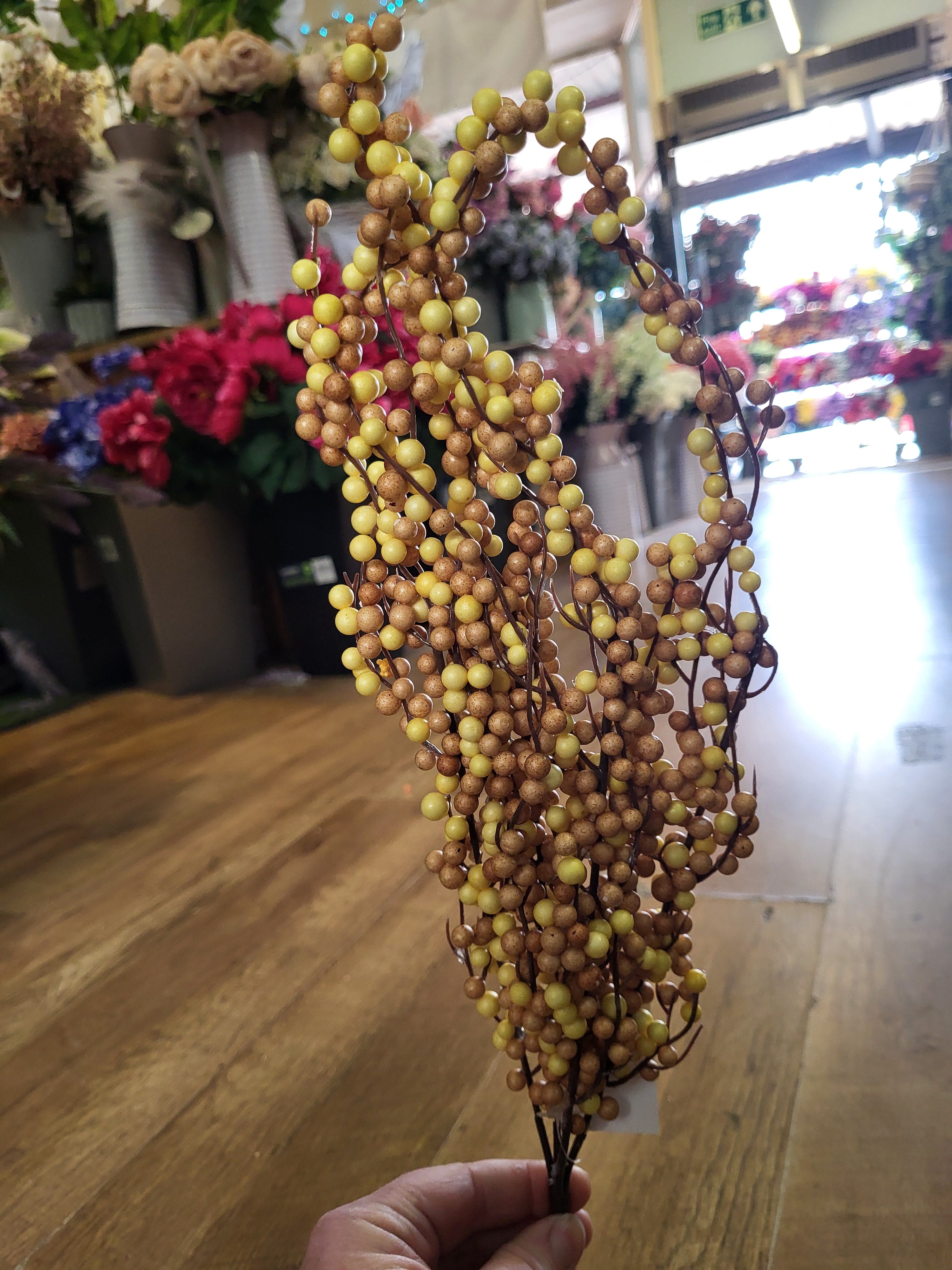 Autumnal berry branch - 3 colours available image 7