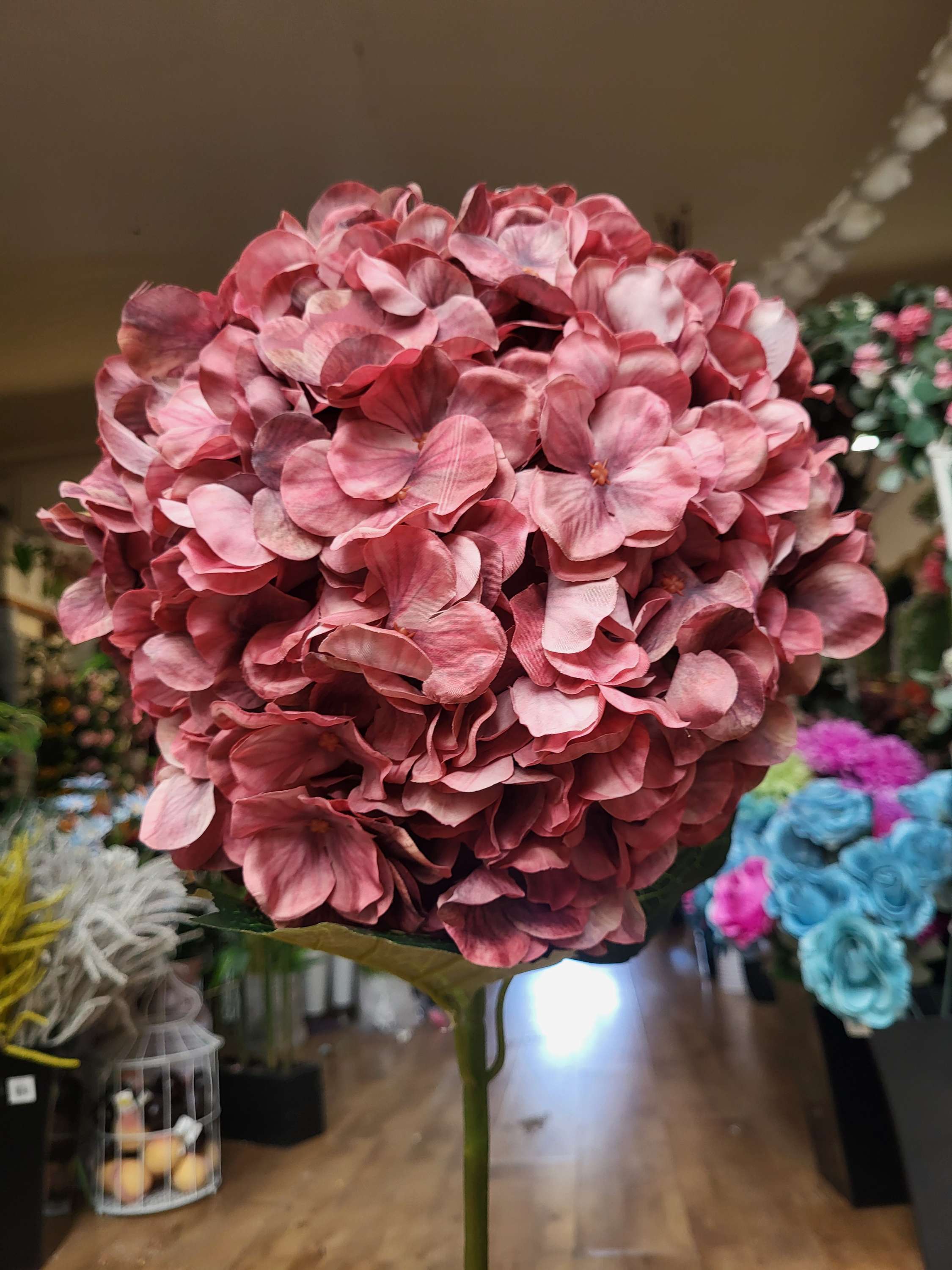 Giant head vintage rose premium hydrangea  image 0