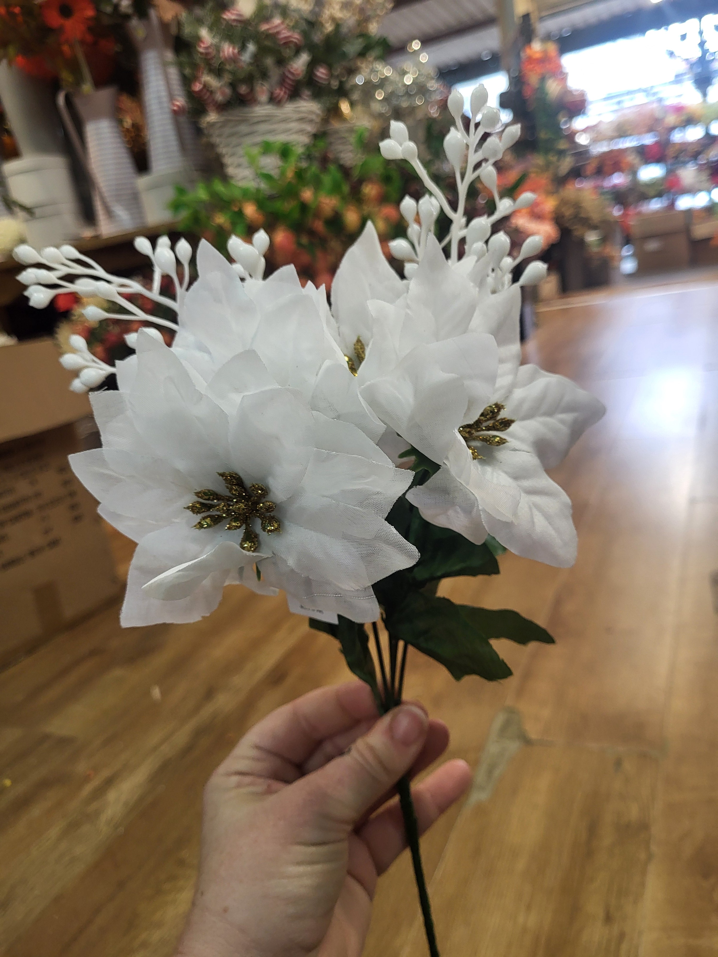 Poinsettia and berry bunch  - 2 colours available image 1