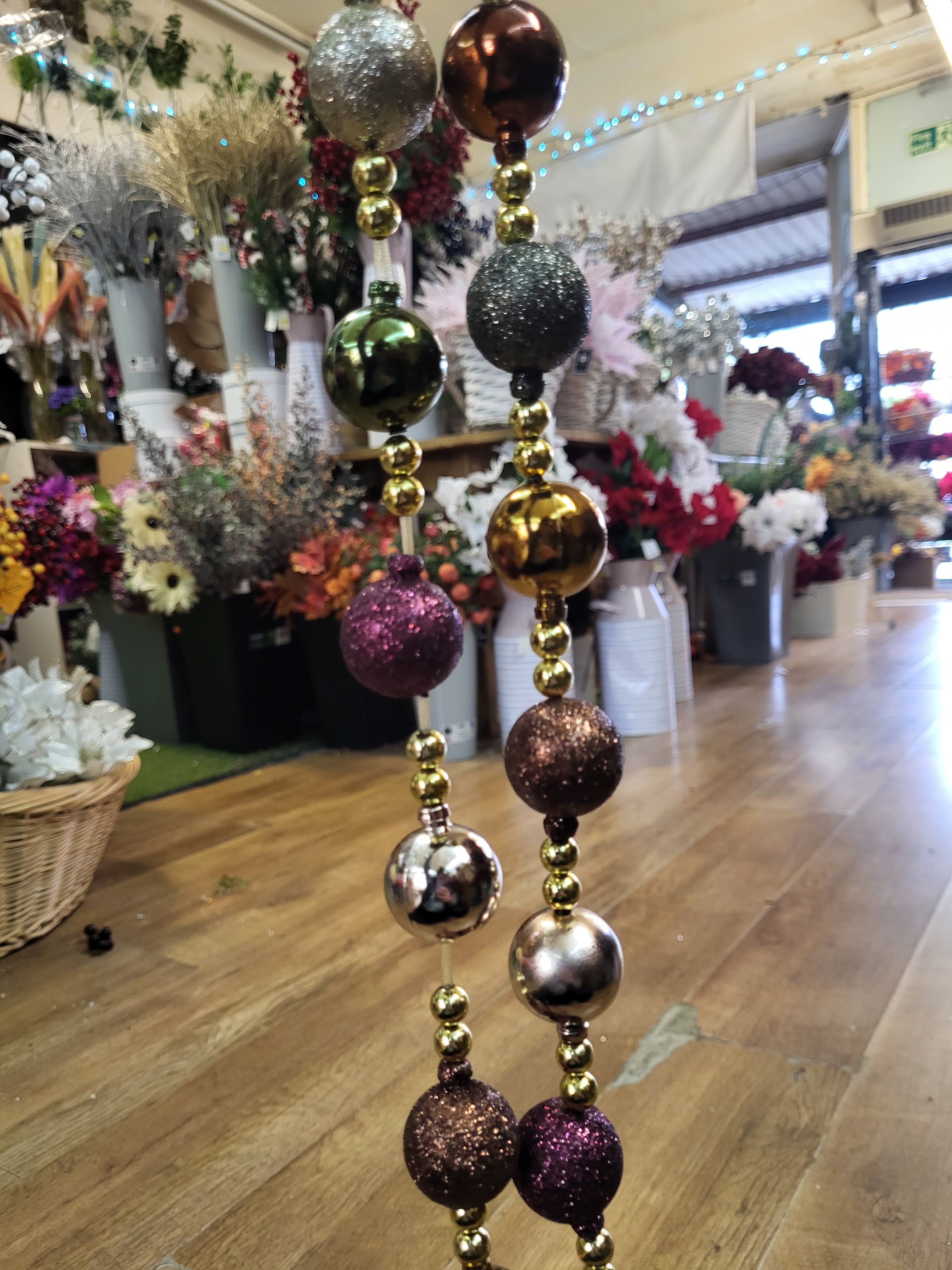 1.8m Mixed colour bauble garland image 3