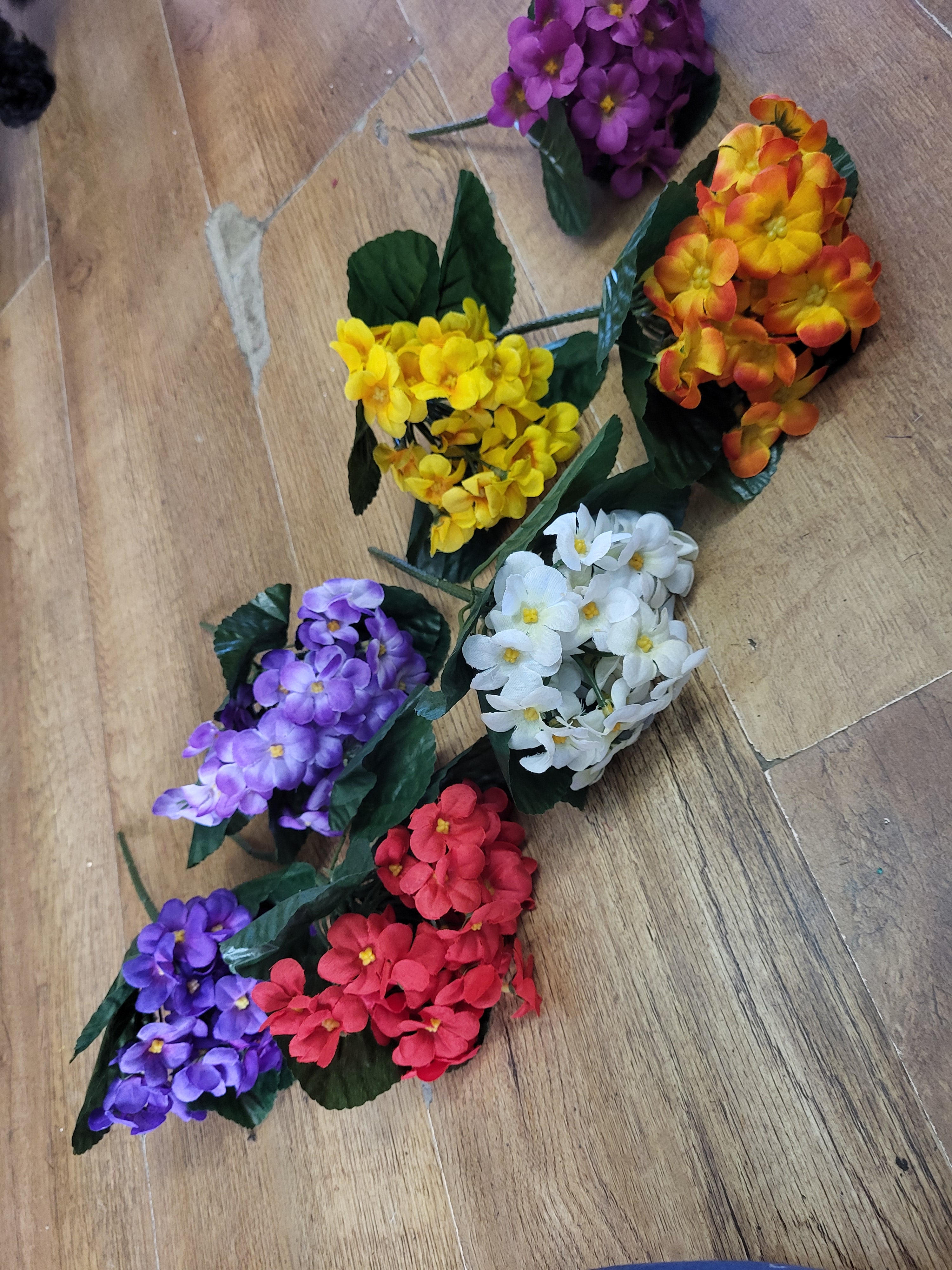 Small violet posy - 7 colours available image 1