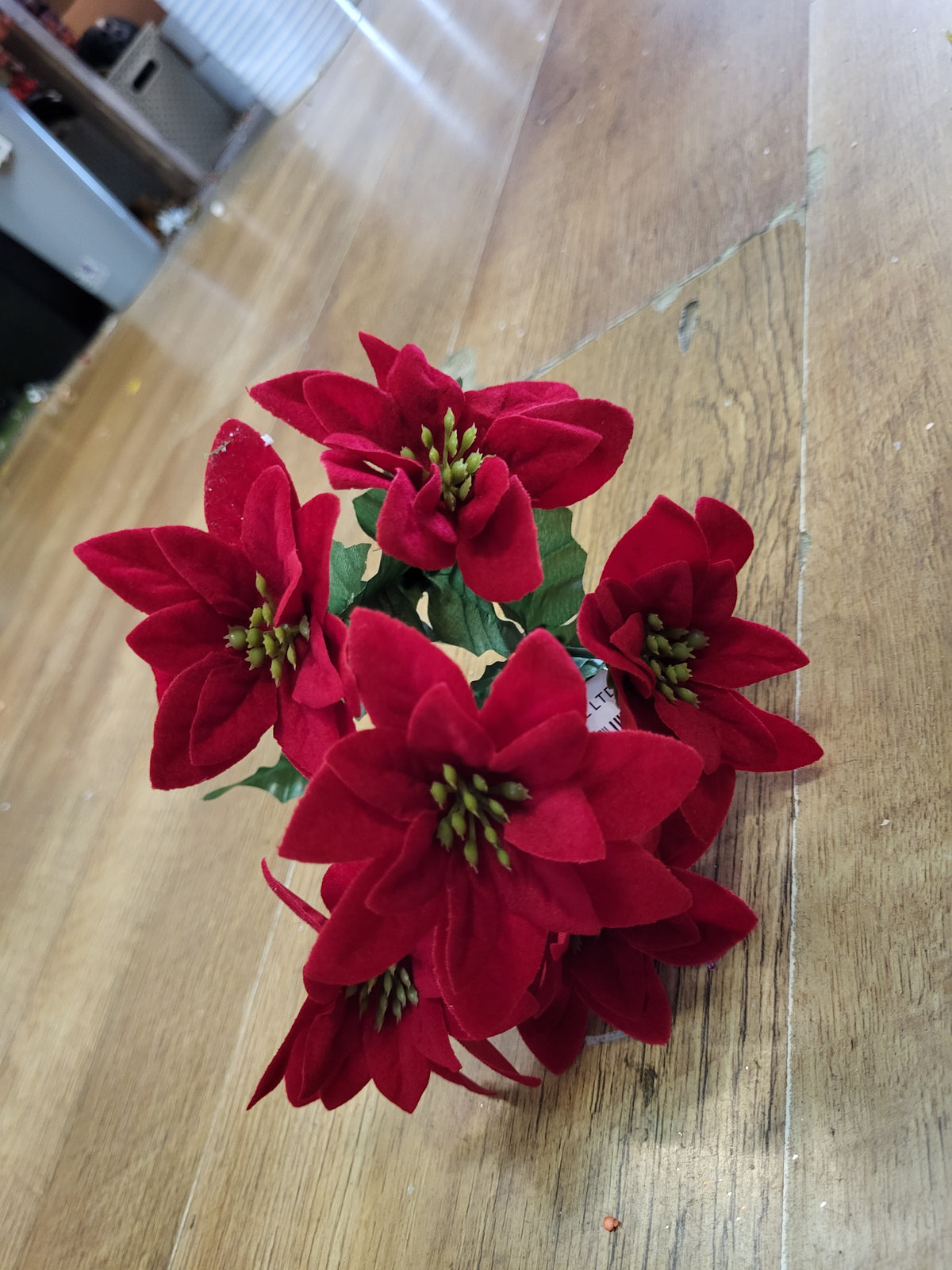 Velvet small head poinsettia bunch  image 2