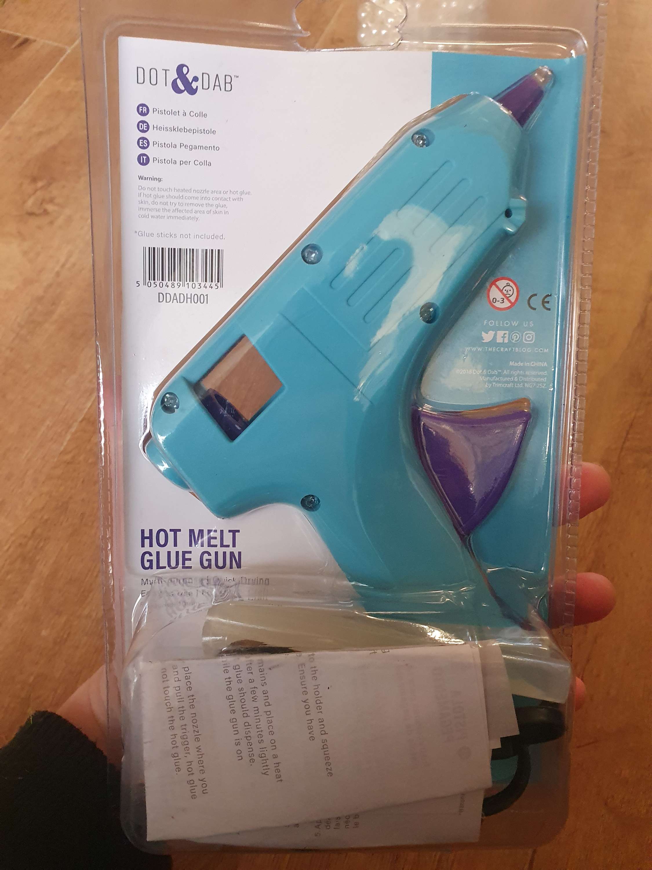 Hot melt glue gun 40w - for use with 10mm glue sticks image 2