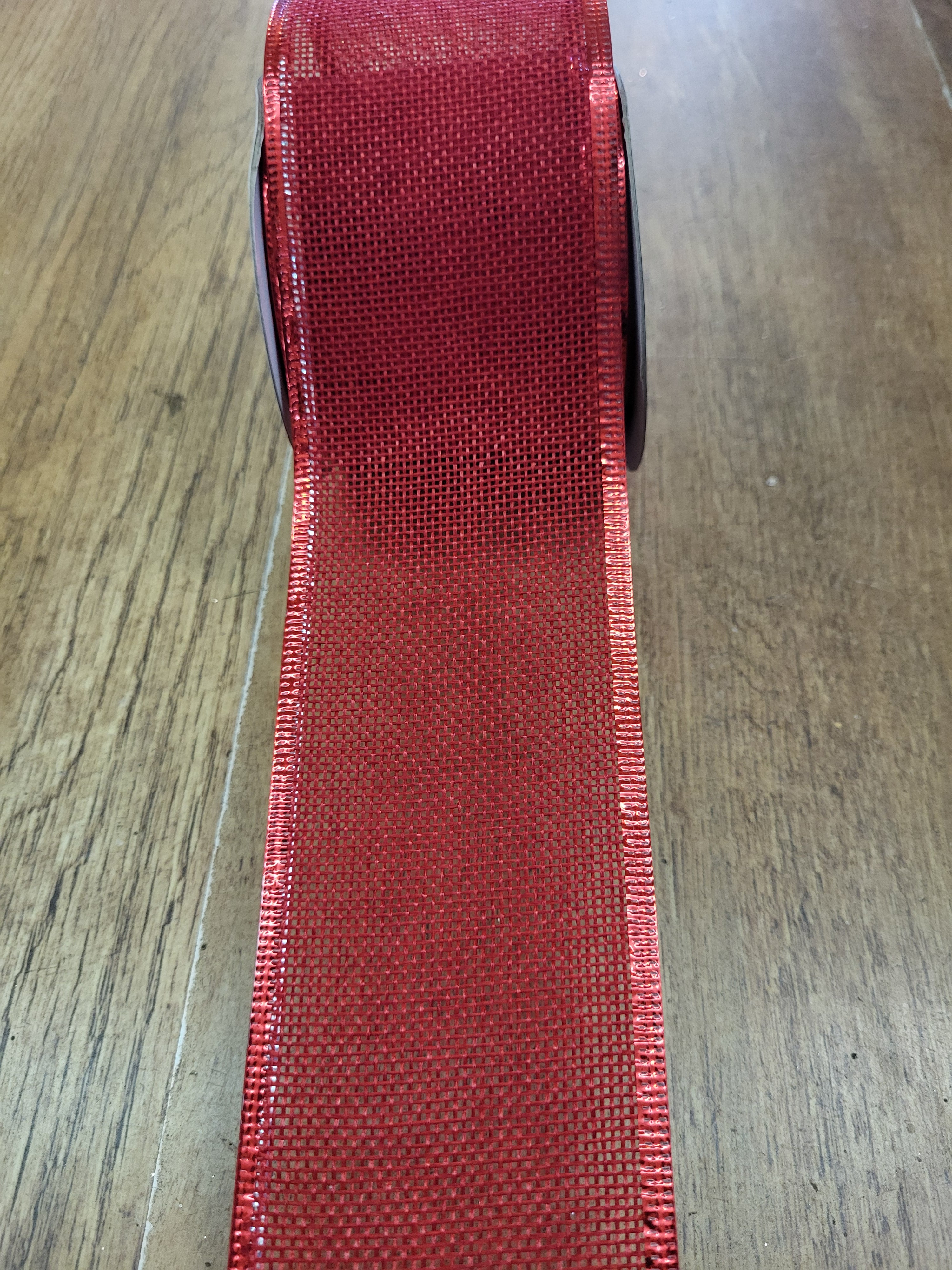 2.7m approx. roll of red mesh wired ribbon image 0