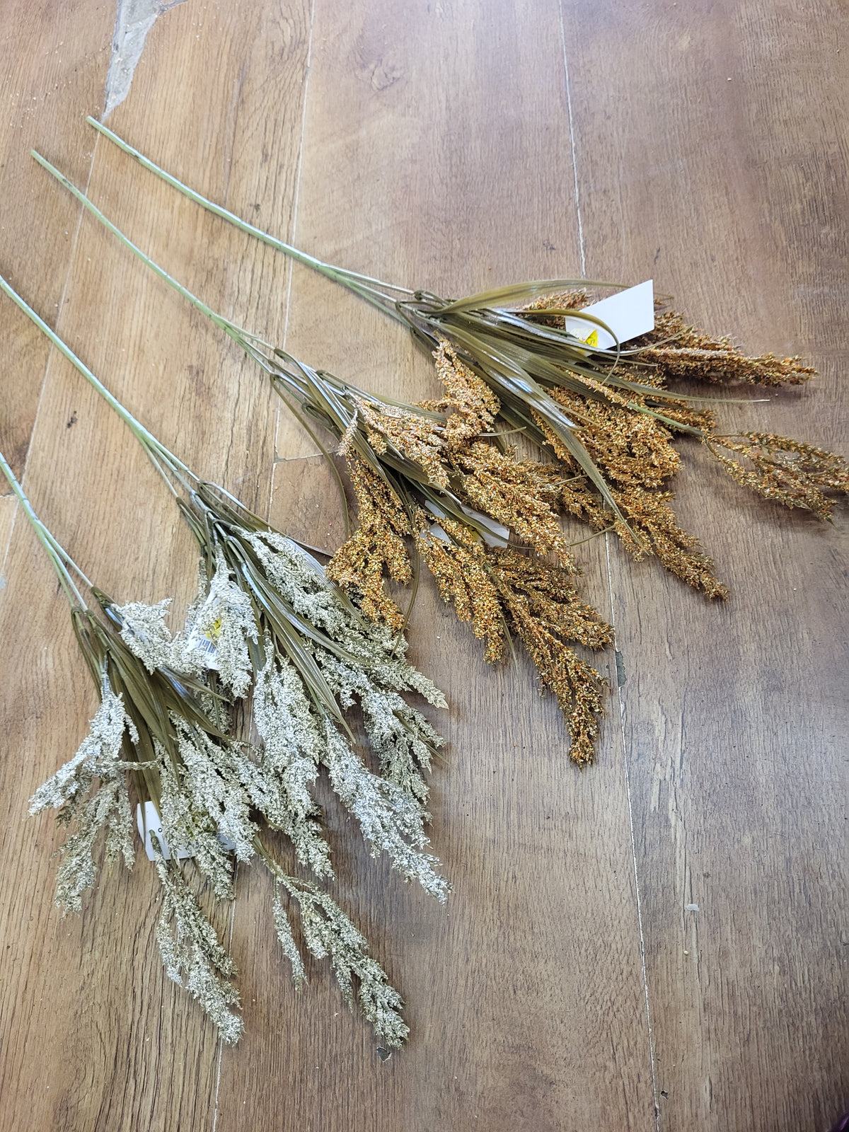 Bundle of 4 Long stem autumnal Heather sprays  - 2 natural/2 orange image 0