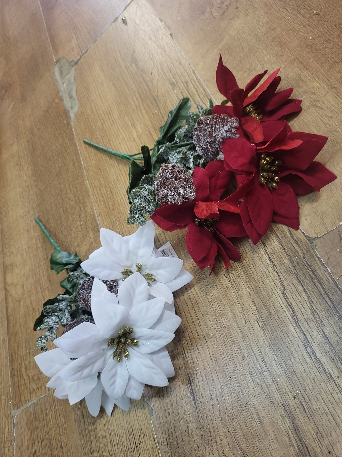 Poinsettia and frosted cone bunch  - 2 colours available image 0