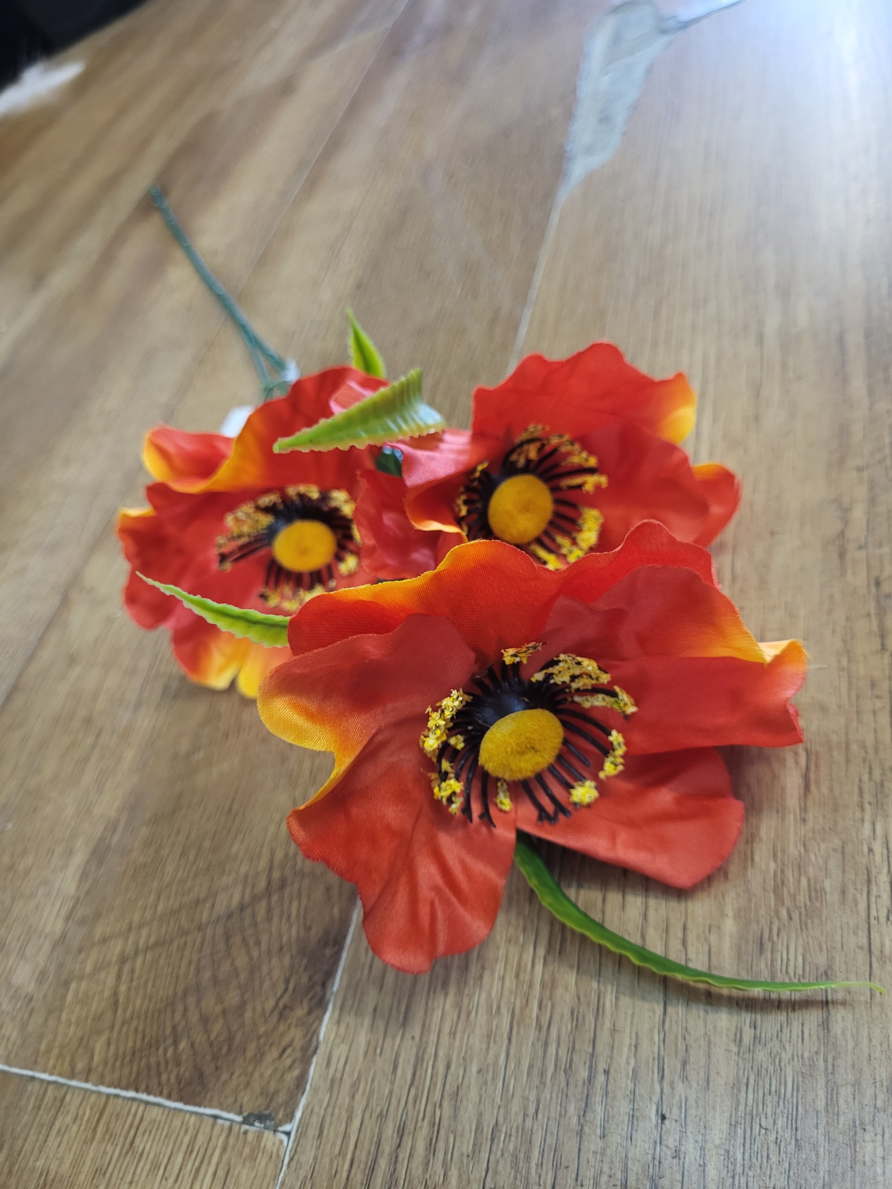 Long stem Poppy spray  - 3 colours available image 1