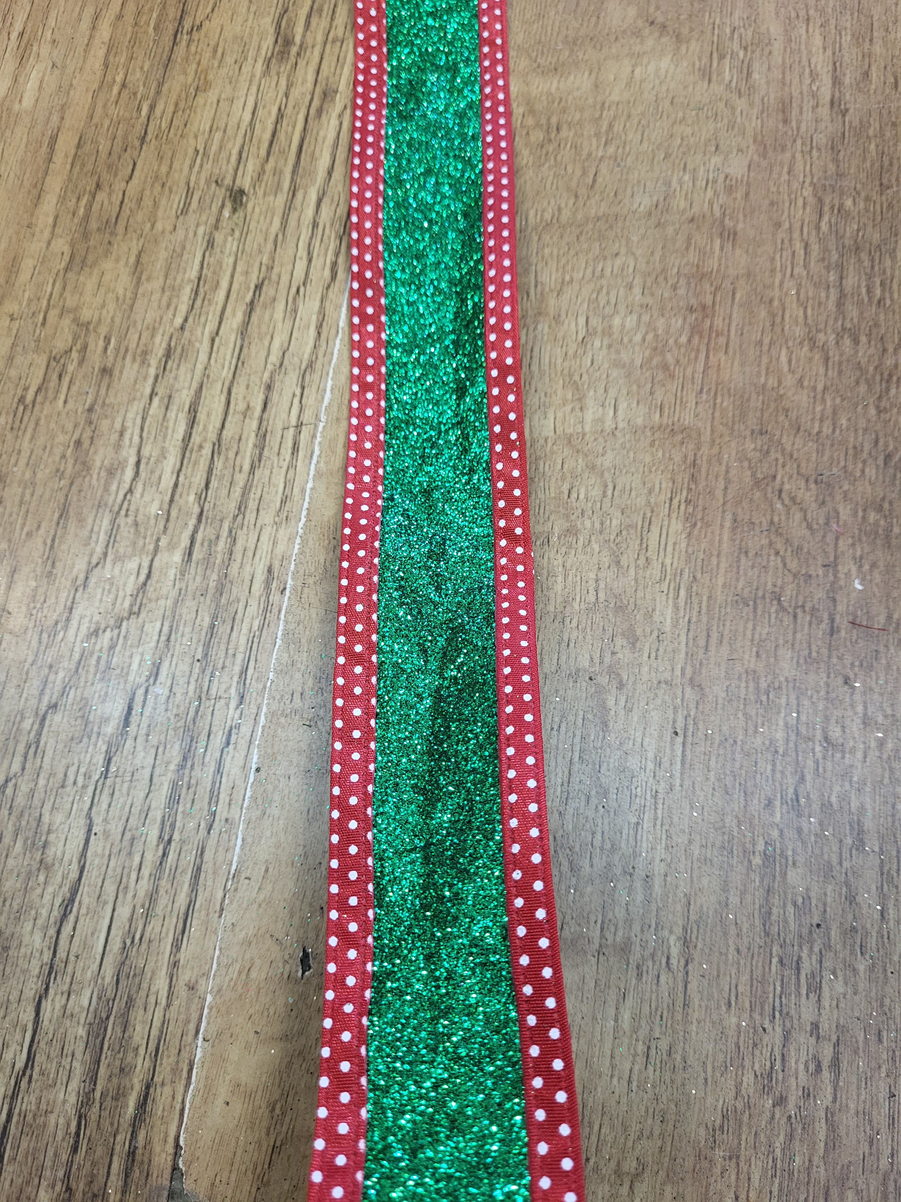 Green glittered and red edge wired Christmas ribbon  - 1 metre image 0
