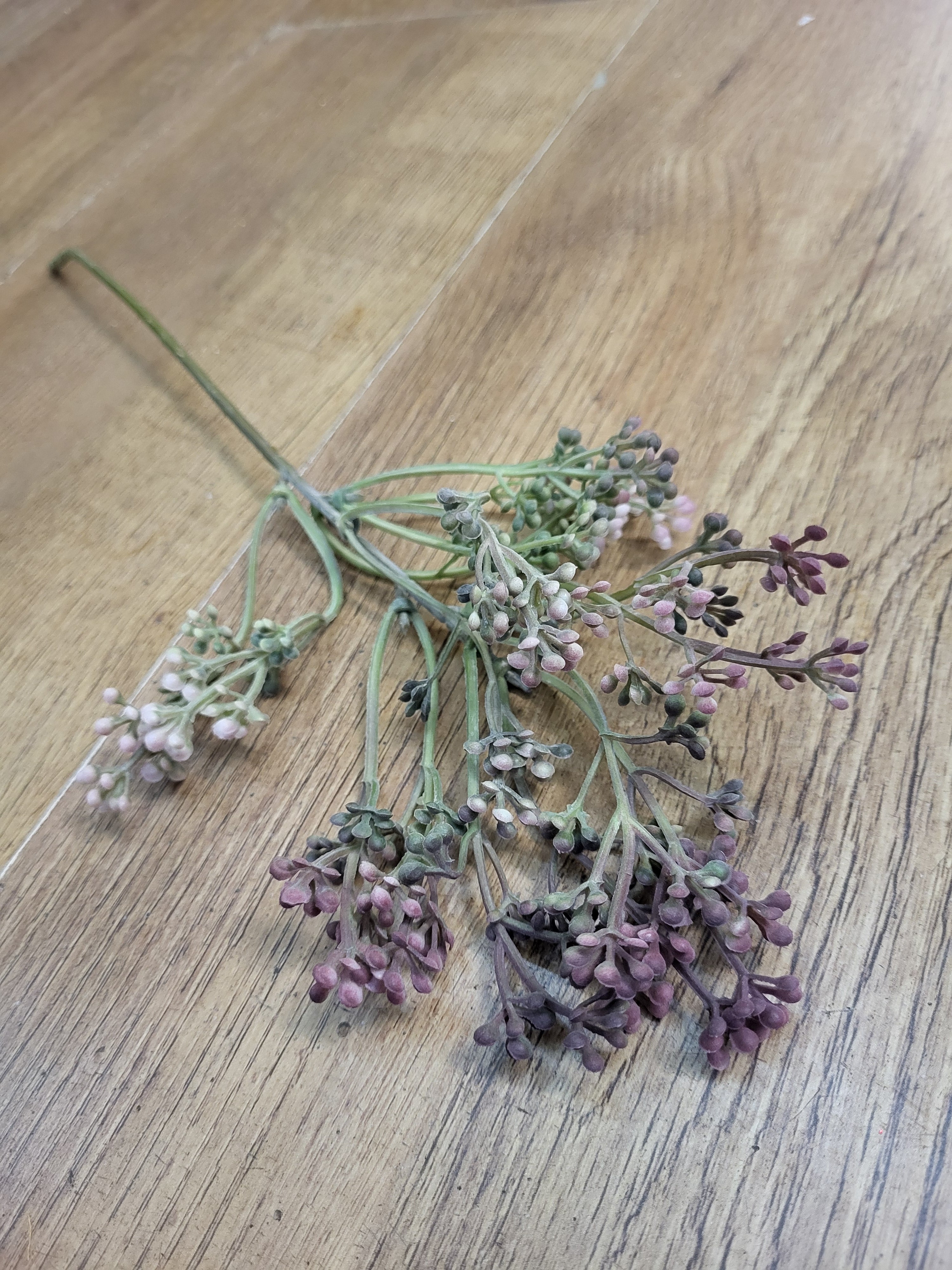 Dusky vintage pink Felicity bud pick image 0