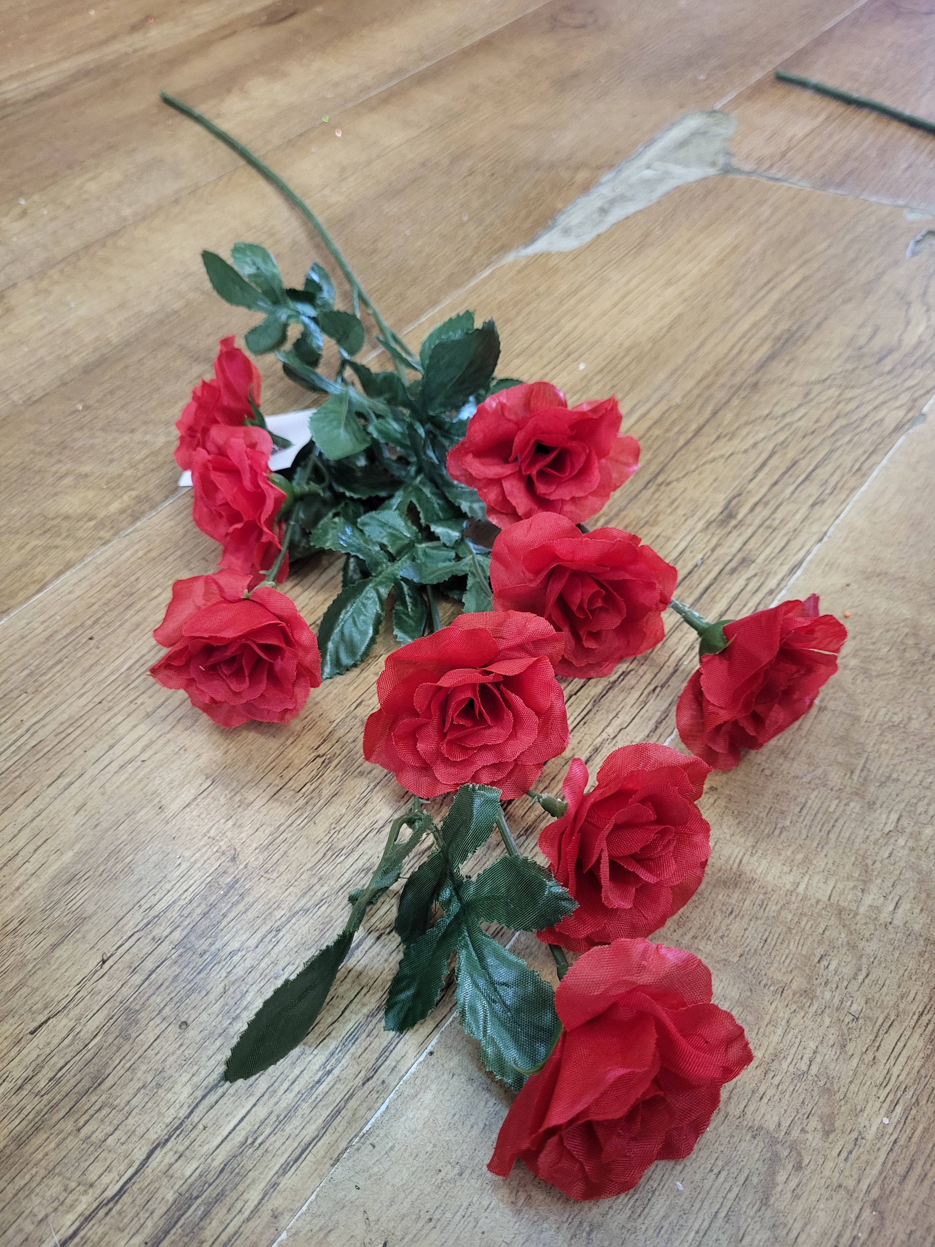 Long stem mini roses spray - 2 colours available image 1