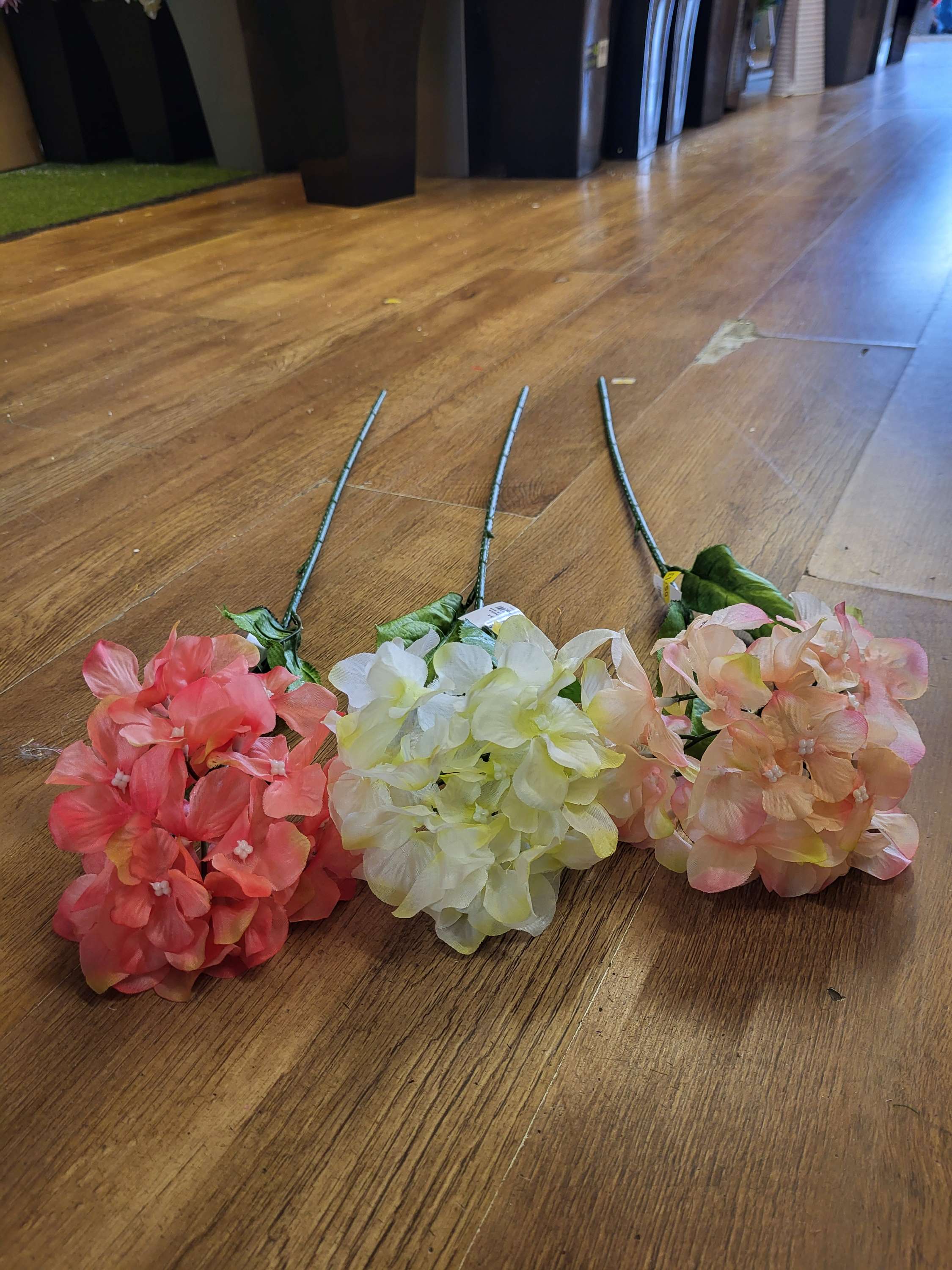 Long stem hydrangea  - 3 colours available image 6