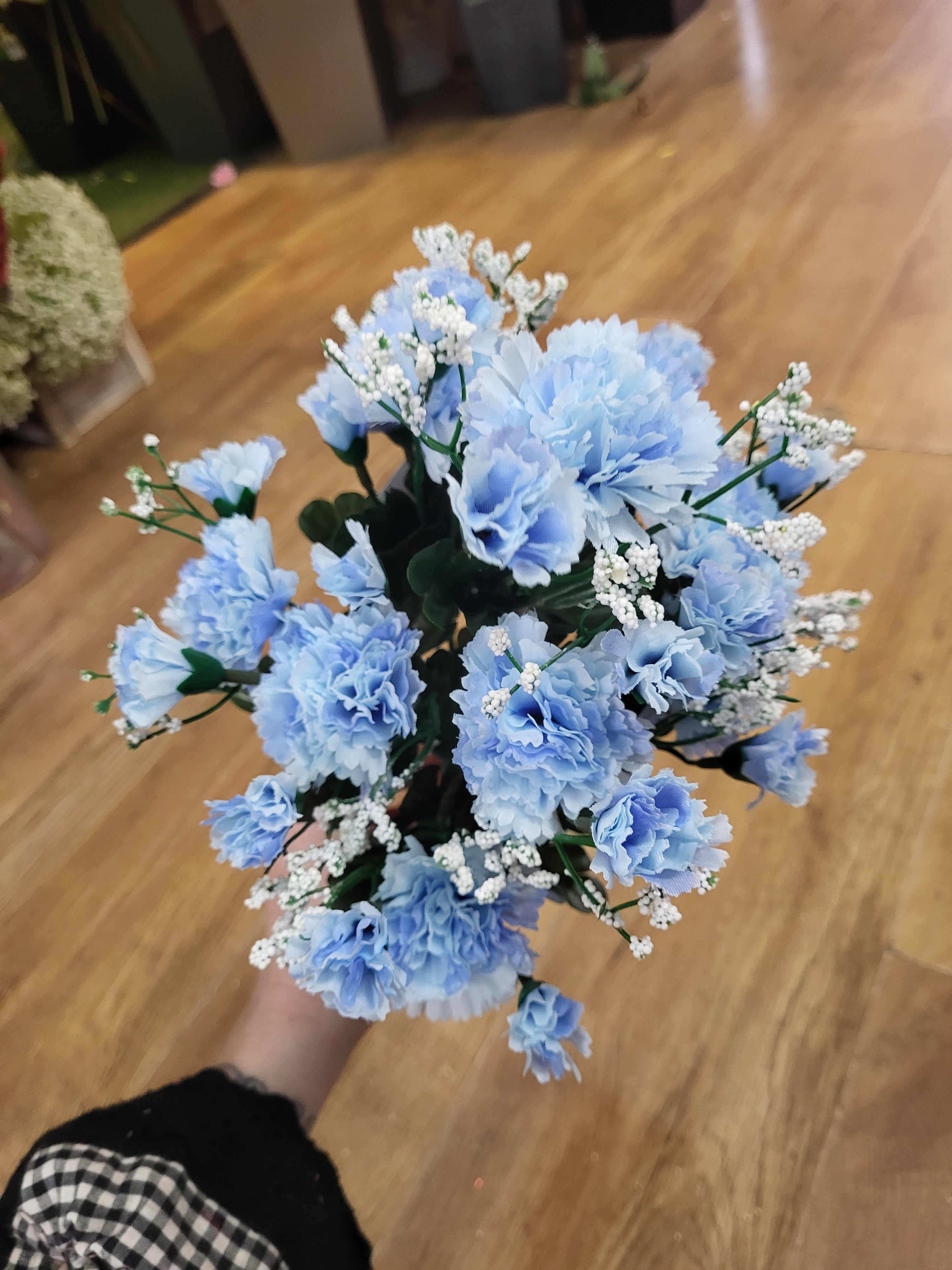 Big bunch of mixed size carnations with gyp  - 6 colours available image 4