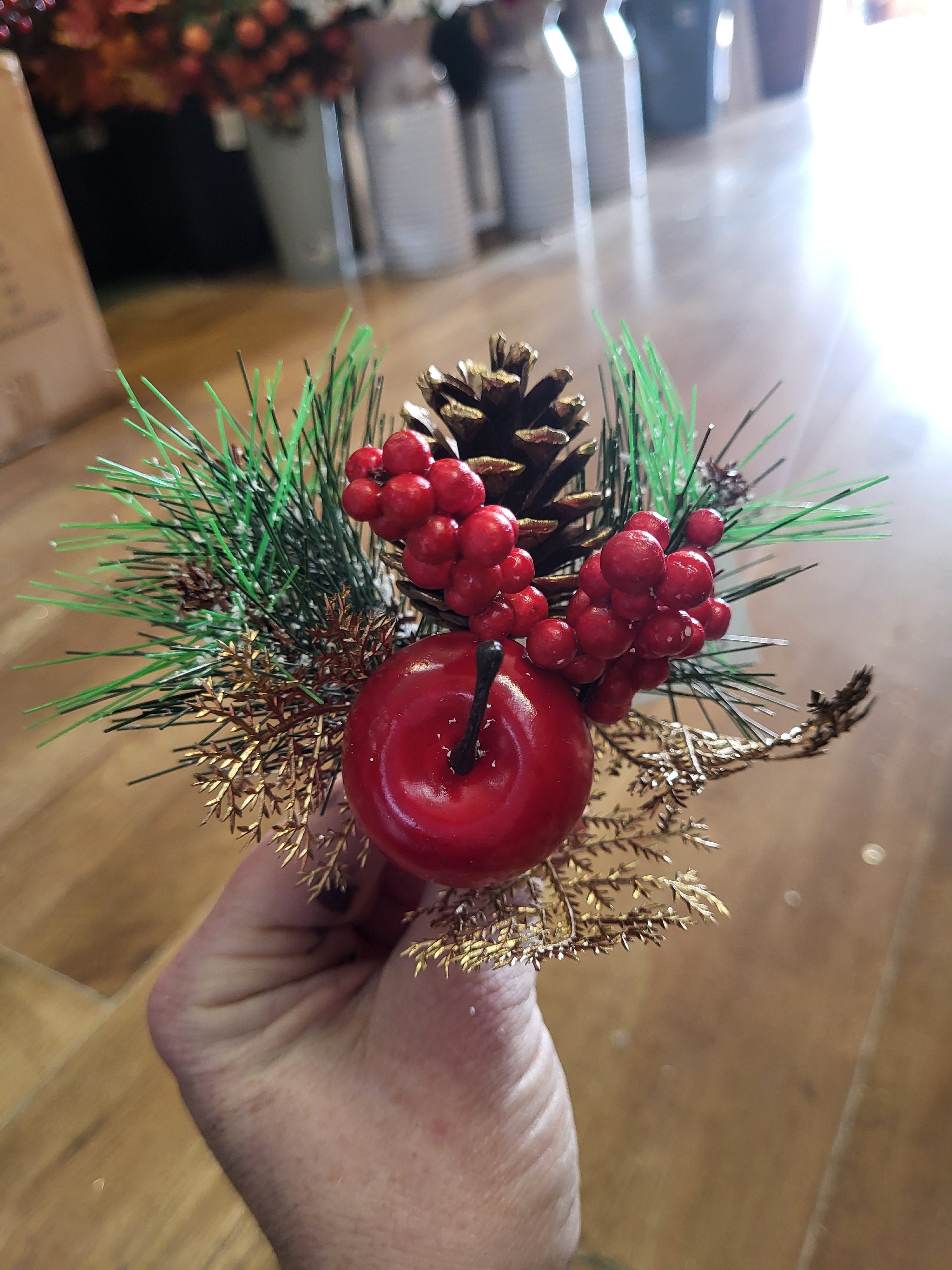 Apple/berry with gold foliage pick image 1