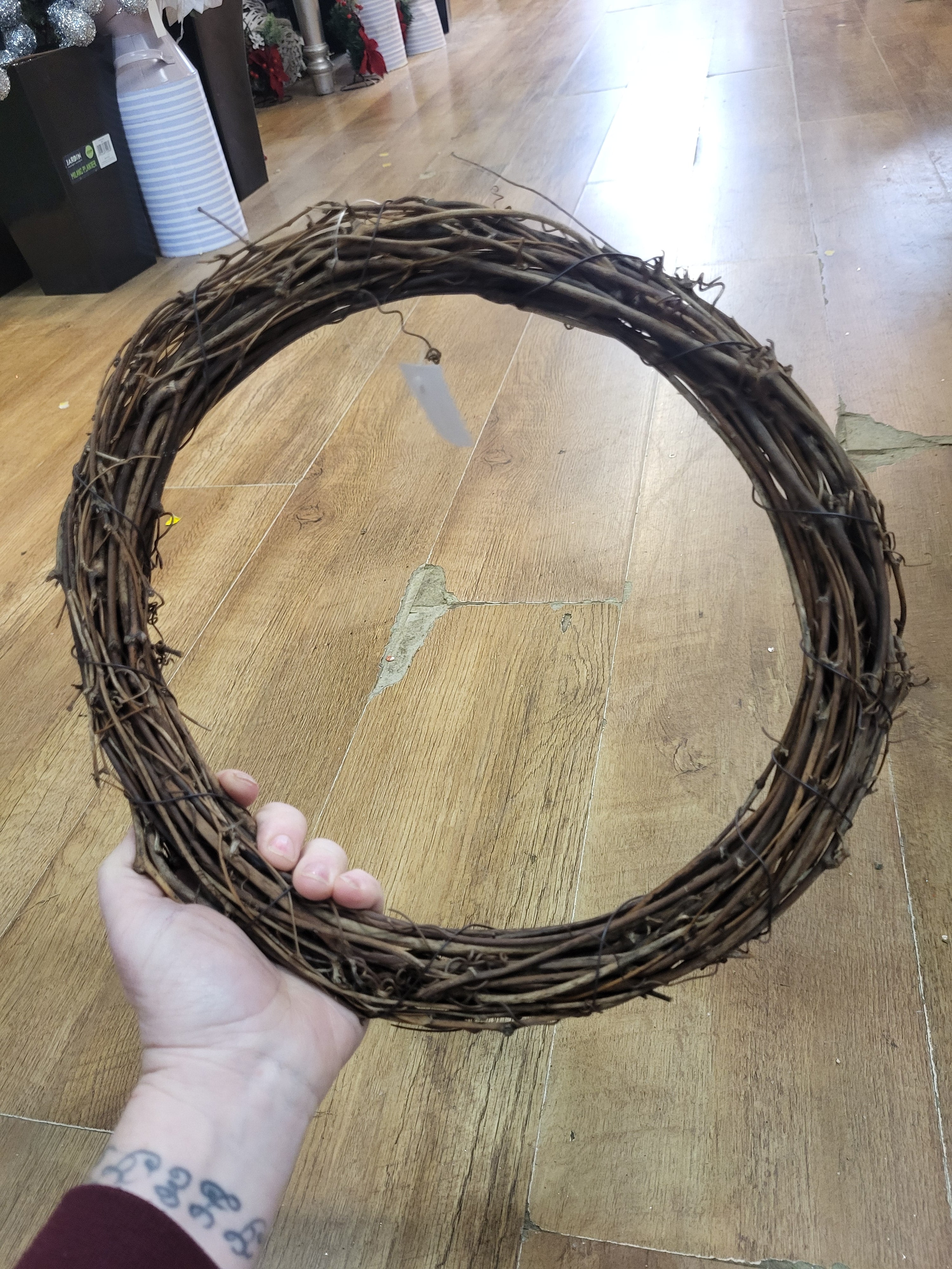 30cm grapevine wreath image 3