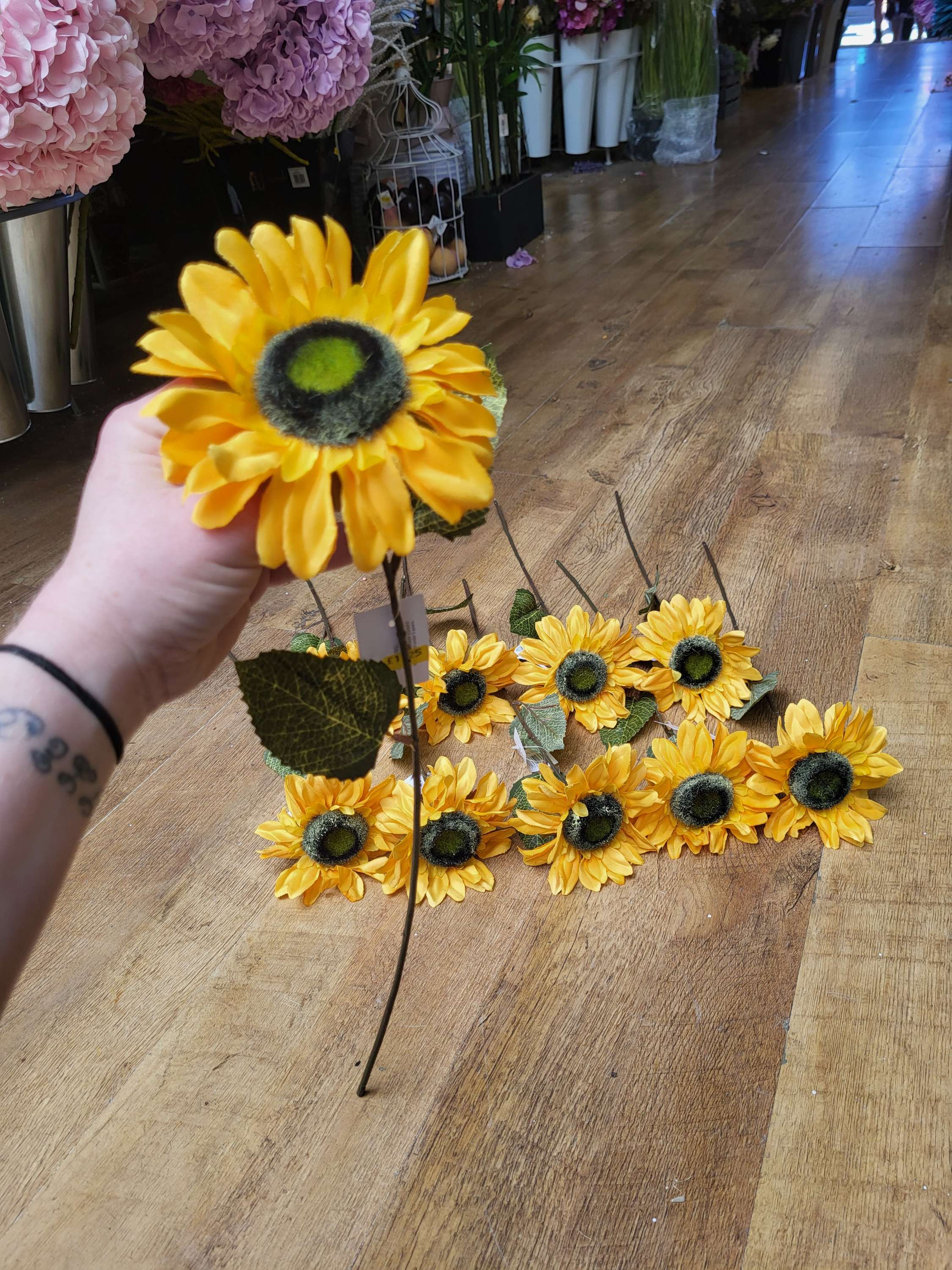 Bundle of 10 medium length sunflowers image 1